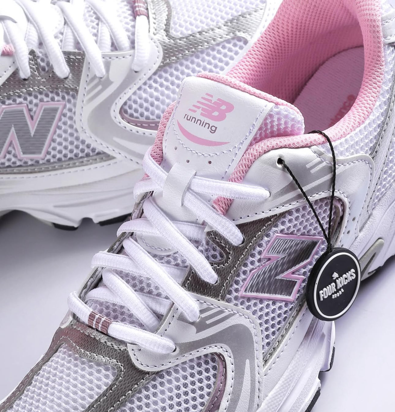 WMNs New Balance 530 Mid Century Pink