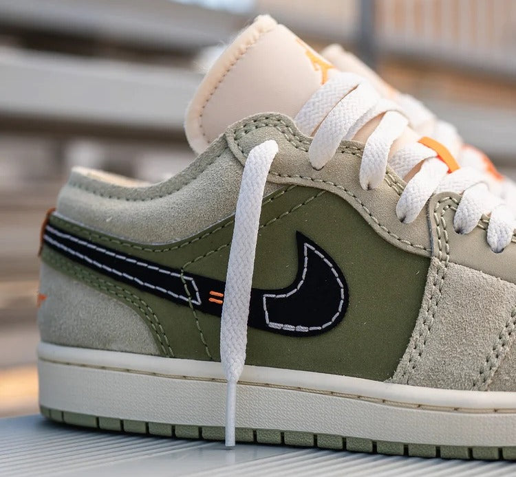 Air Jordan 1 Low SE Craft Inside Out “ Light Olive “