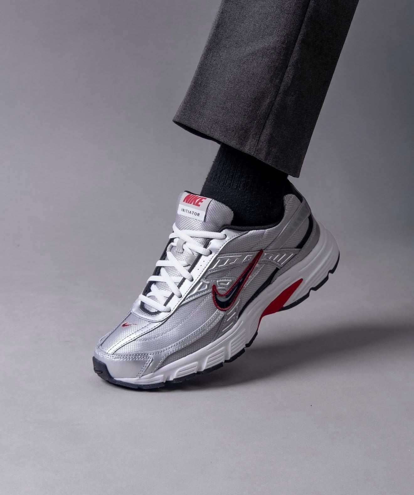 Initiator Metallic Silver Red