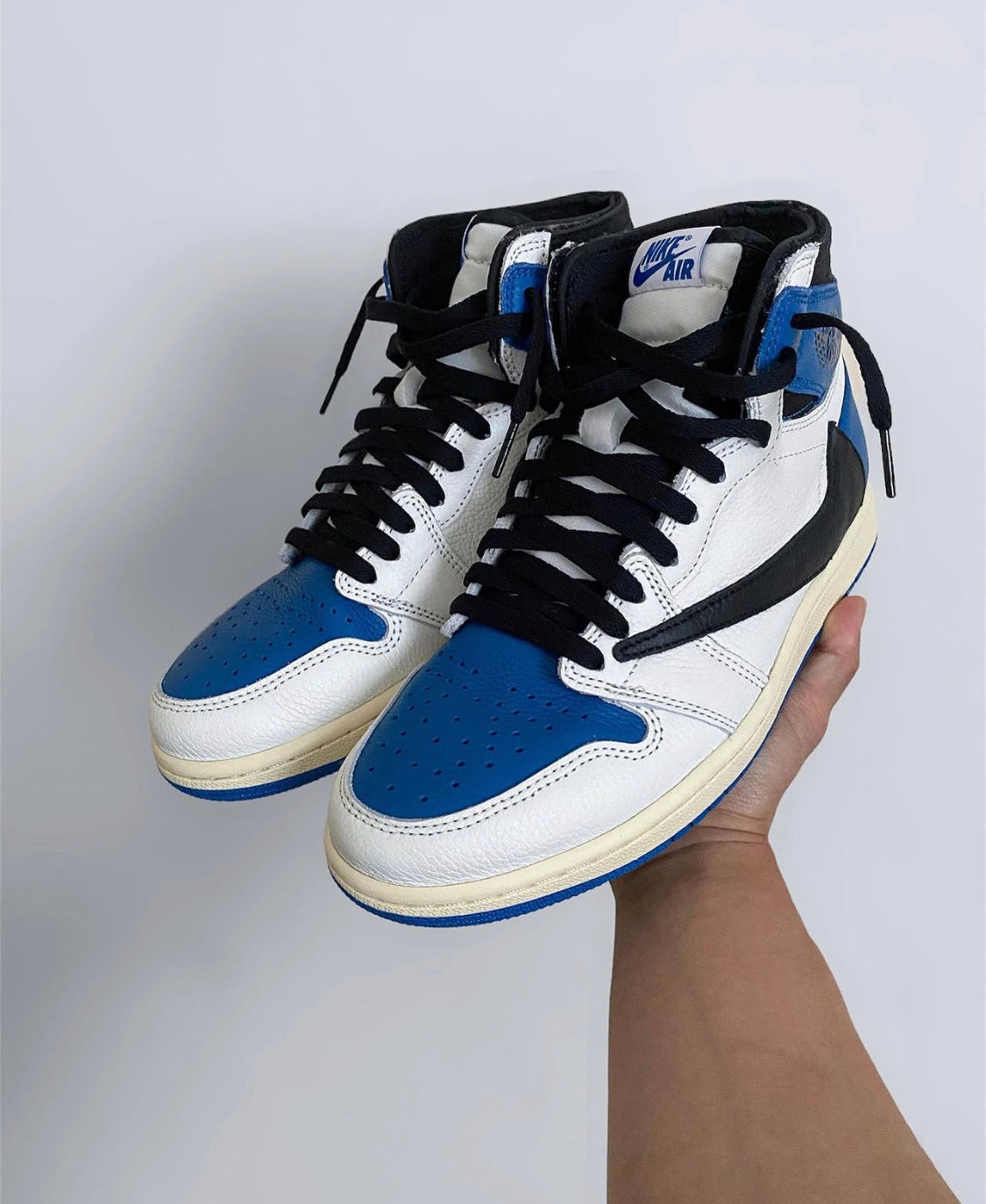 Travis Scott x Fragment x Air Jordan 1 High