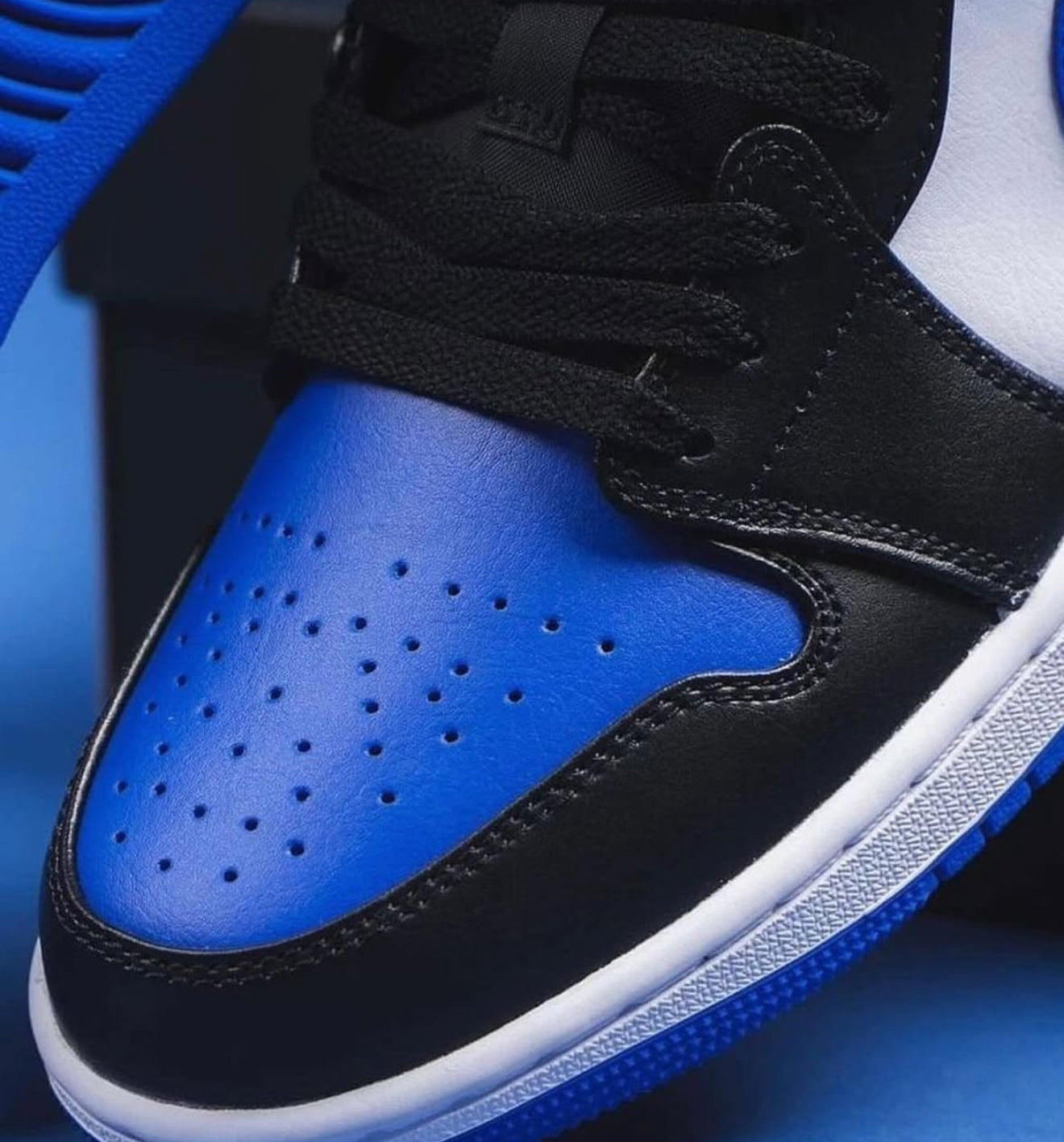 Air Jordan 1 Alternate Royal Toe