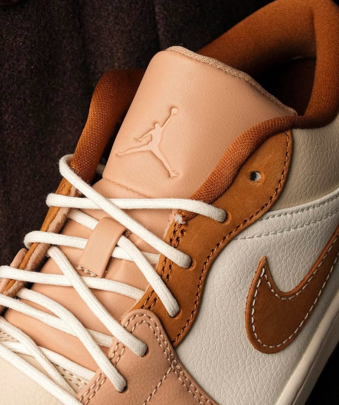 Air Jordan 1 Low Hemp Light British Tan