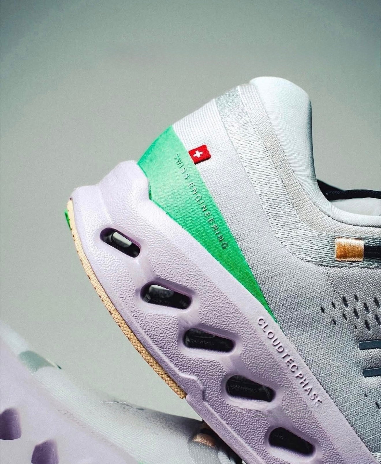 On Running Cloudsurfer 2 Peach & Orchid