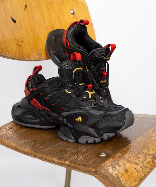 XLG Runner Deluxe Black Gold Metallic Red