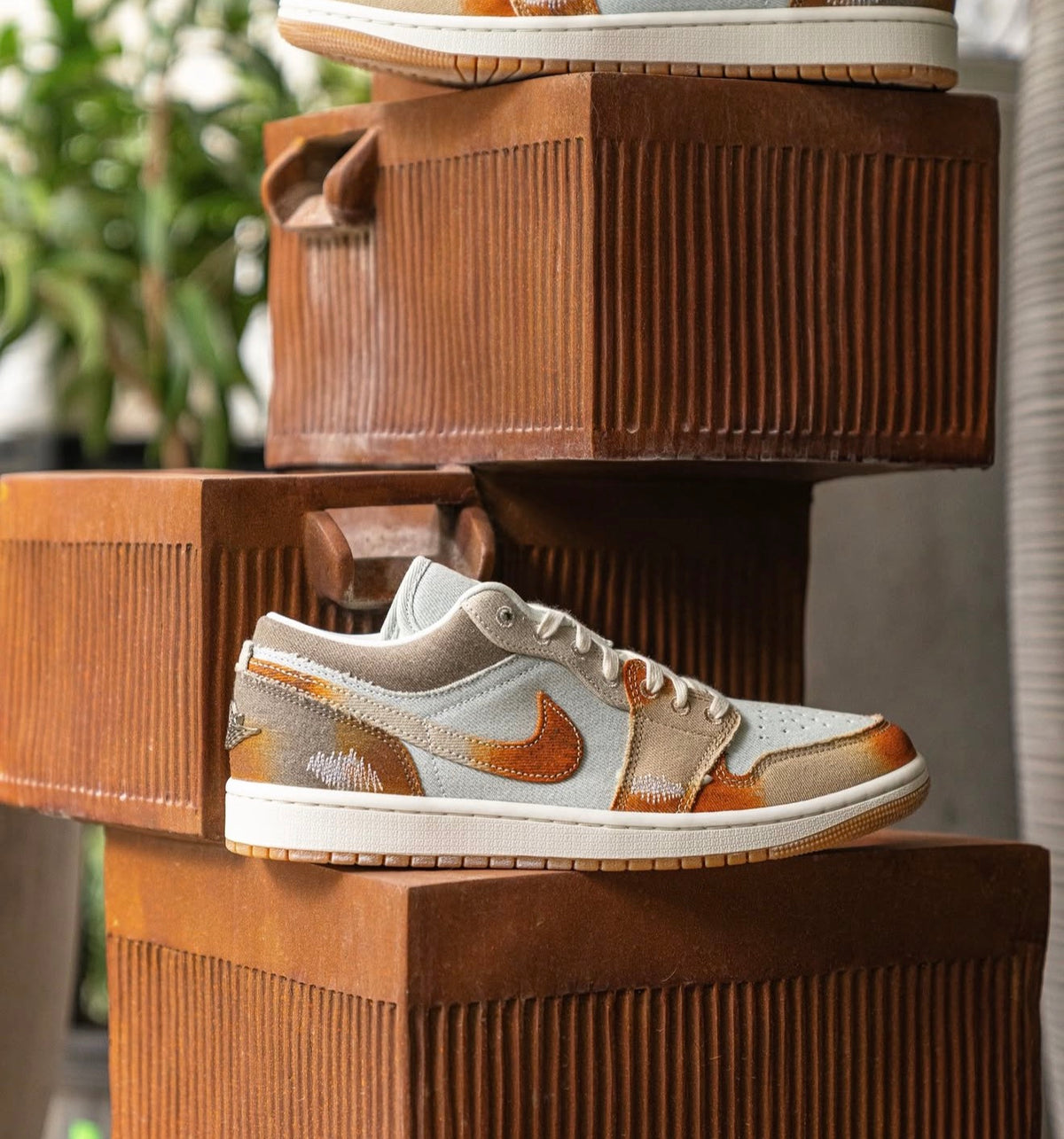AJ 1 Low SE Multi-Color Sail Light Bone