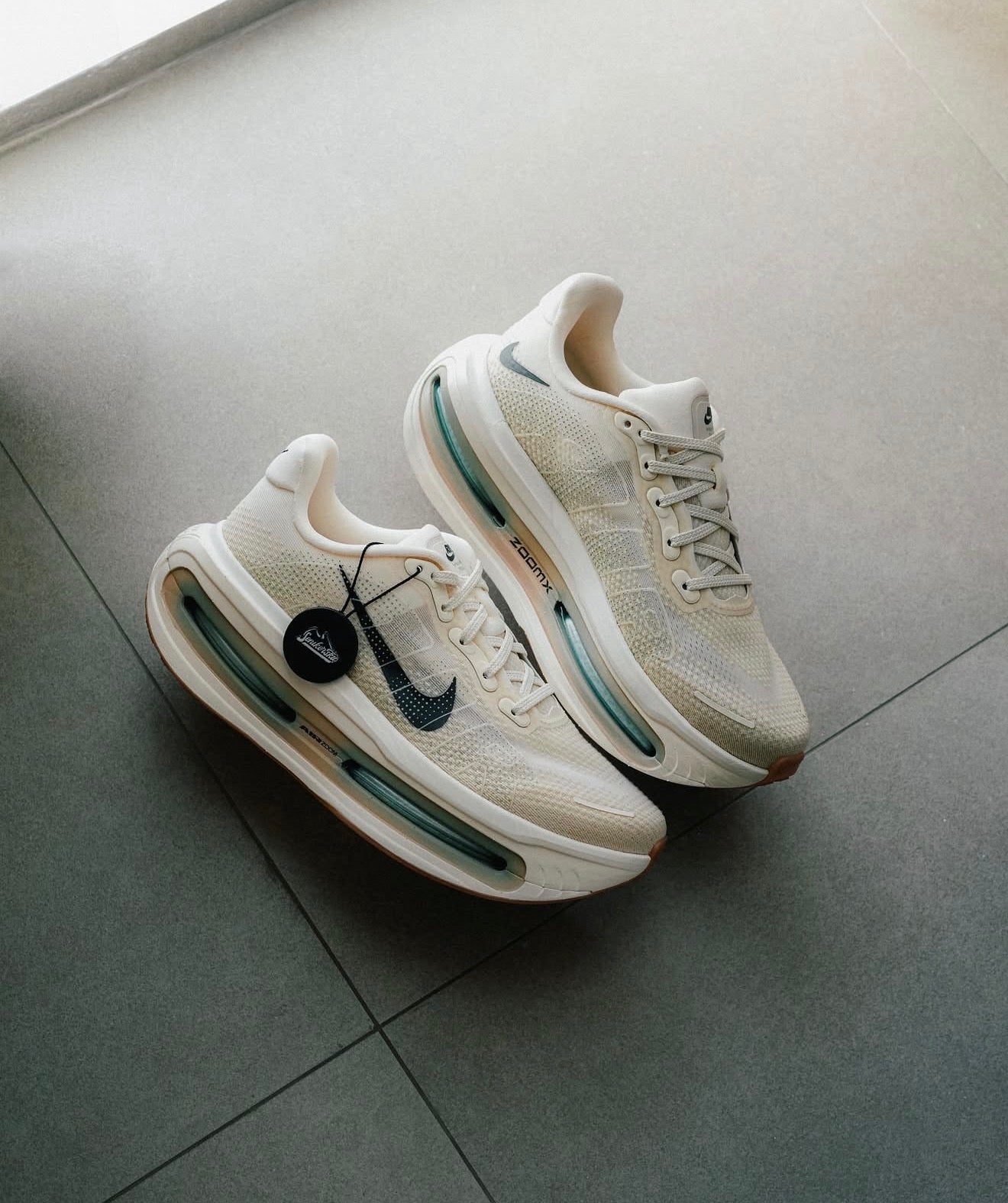 Vomero Premium Pale Ivory Jade Horizon