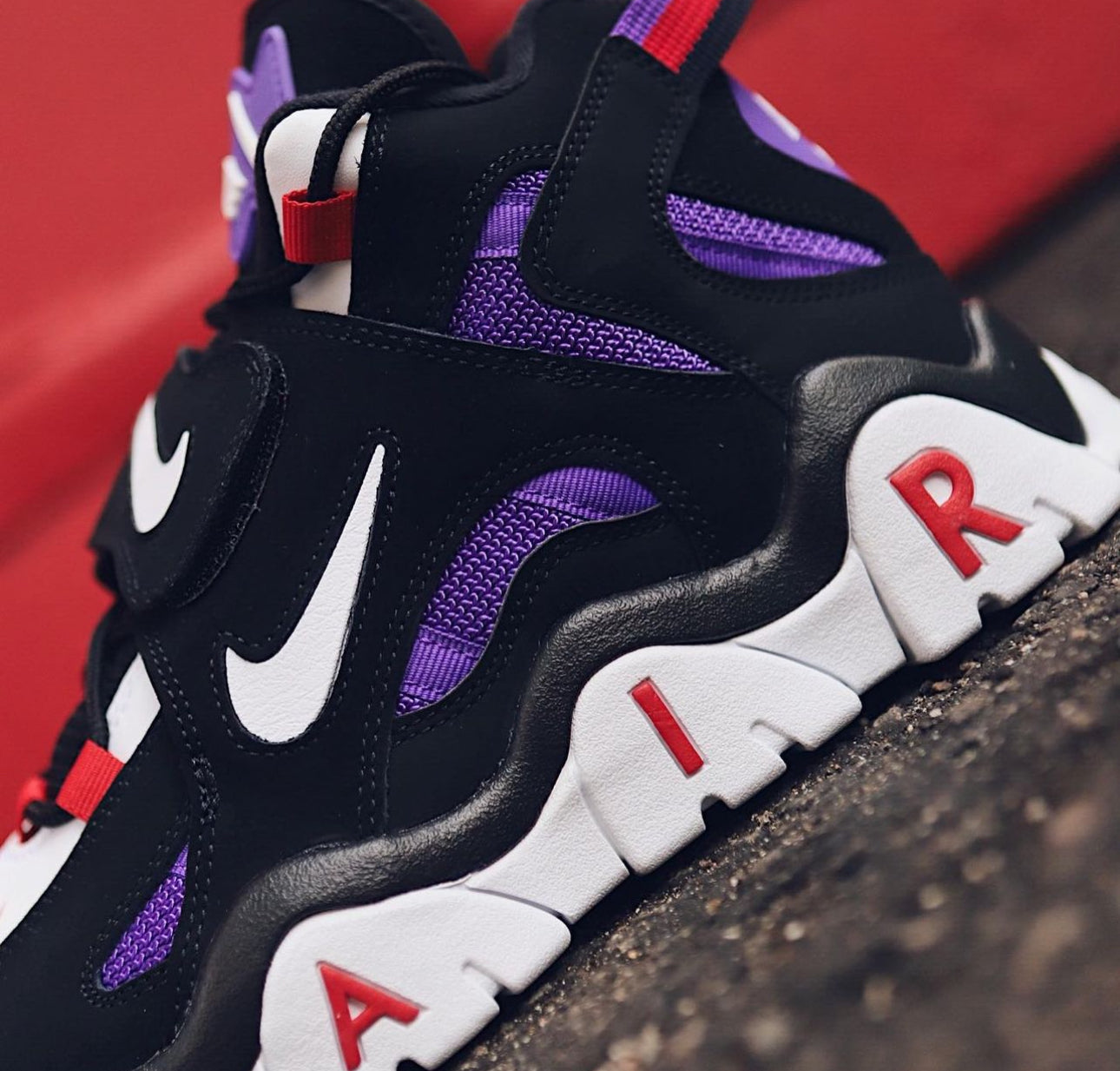 Air Barrage Mid “Raptors”