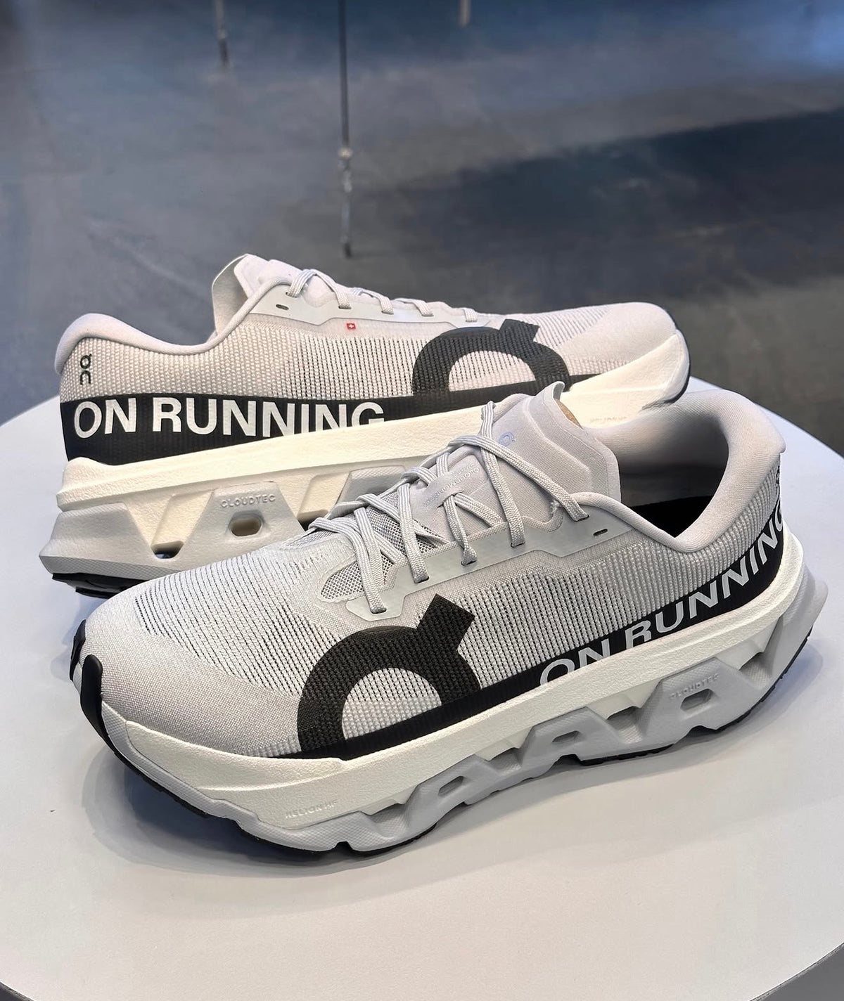 On Running Cloudmonster 3 Hyper Glacier Black
