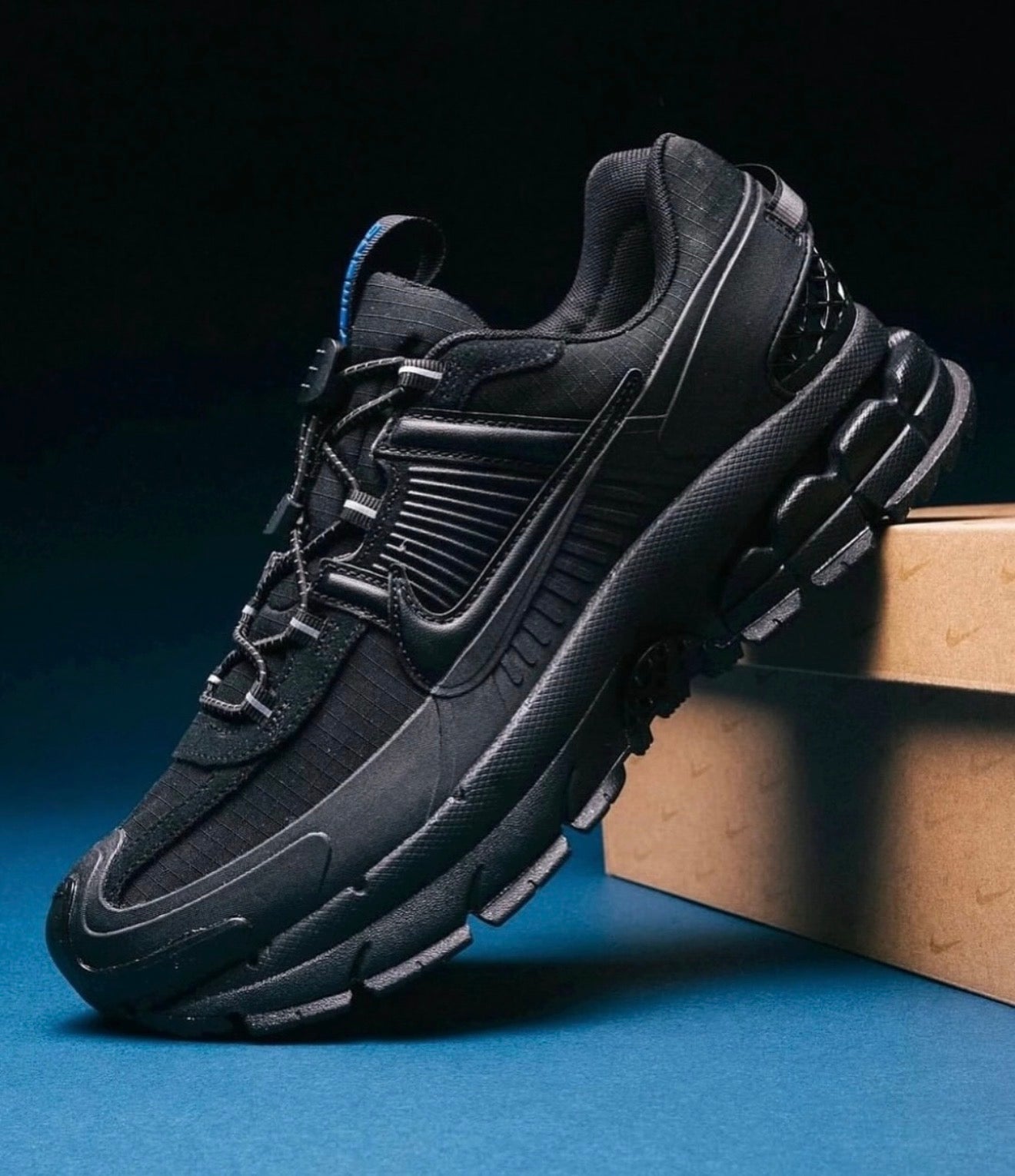 Zoom Vomero Roam Triple Black