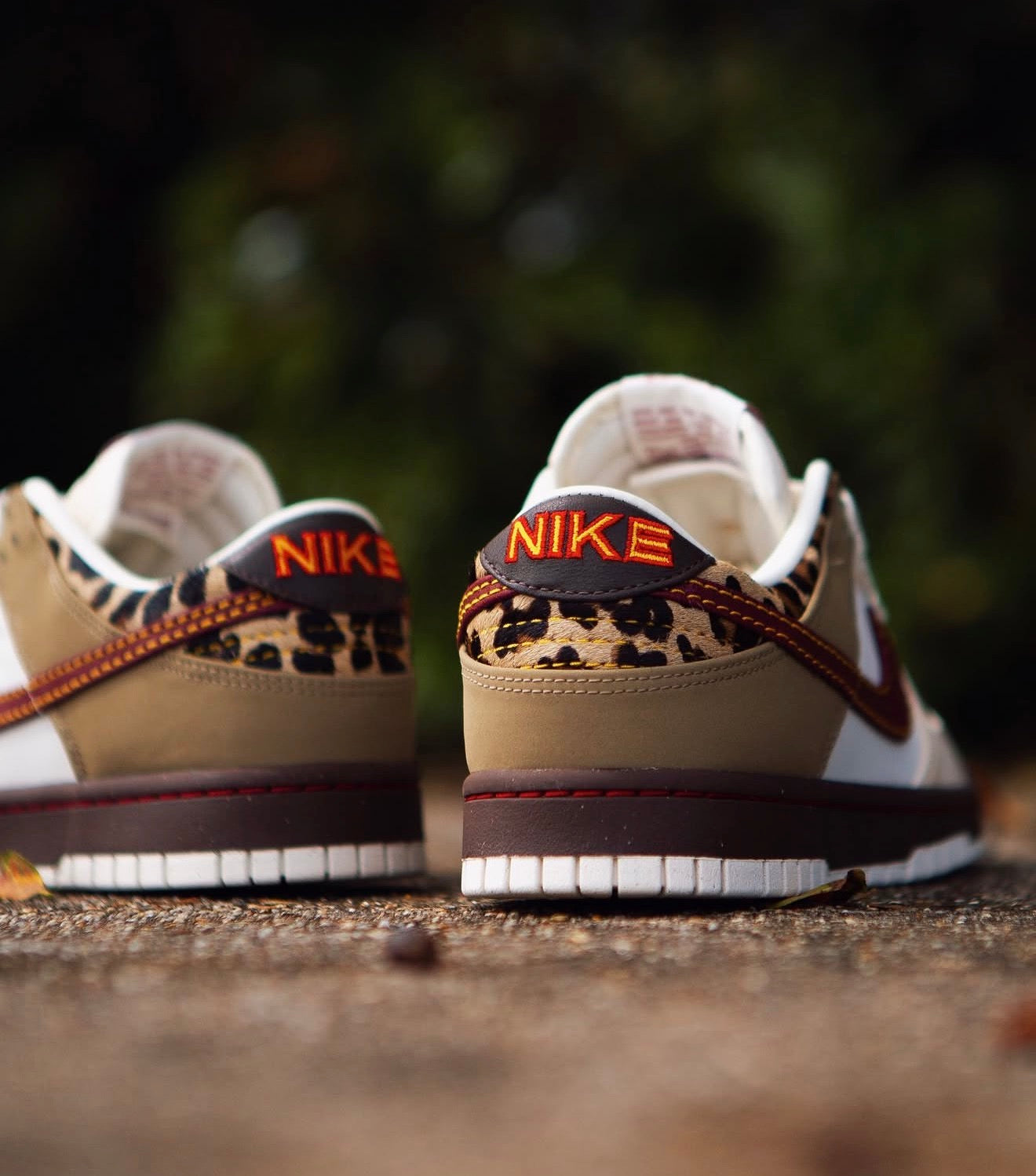 Dunk Low Retro Khaki Team Red Pearl White
