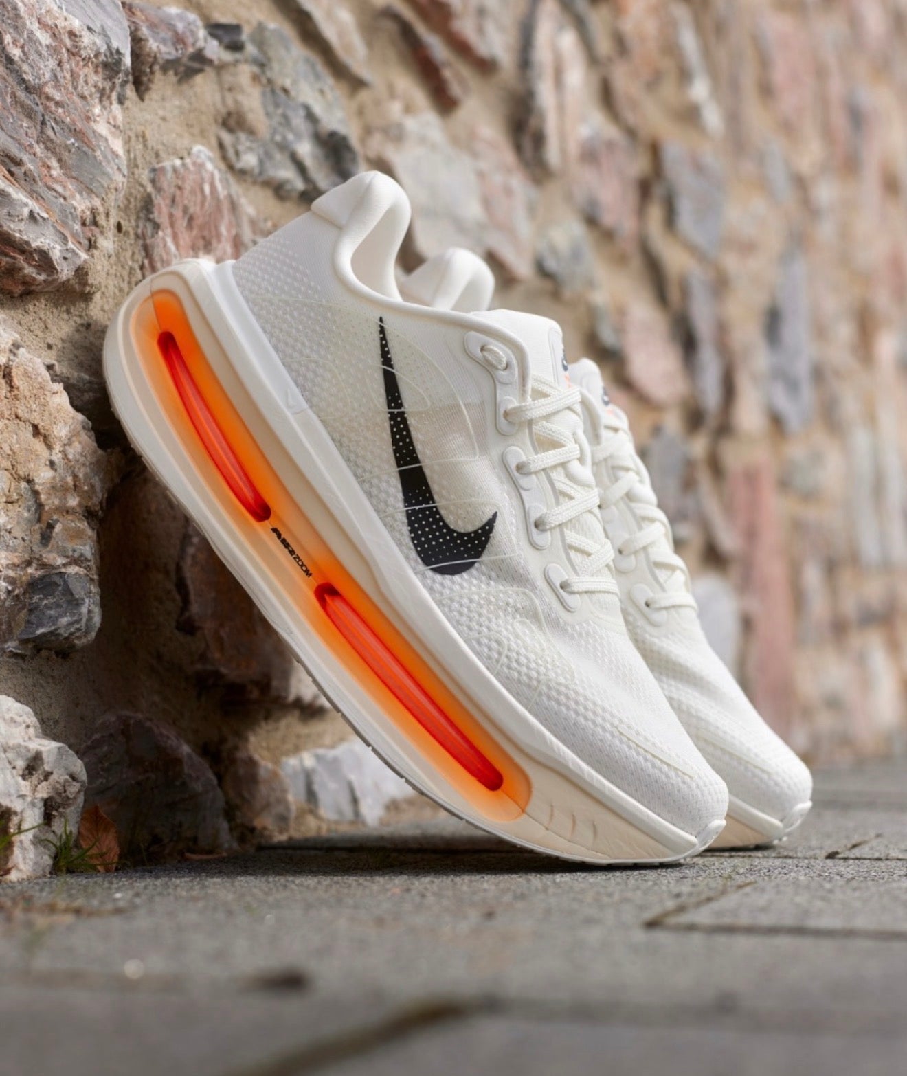 Zoom Vomero Premium Sail Coconut Milk