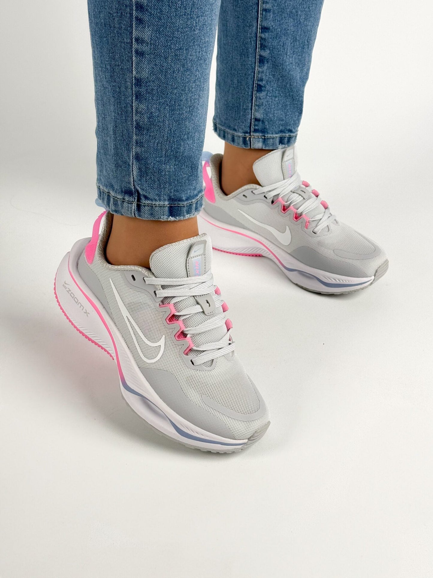 WMNs ZoomX Run Grey