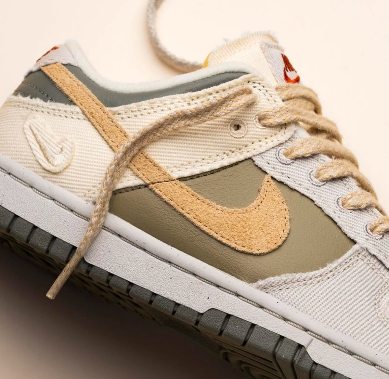 Dunk Low Light Bone Dark Stucco