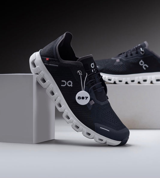 On Running Cloud 6 Coast Black White