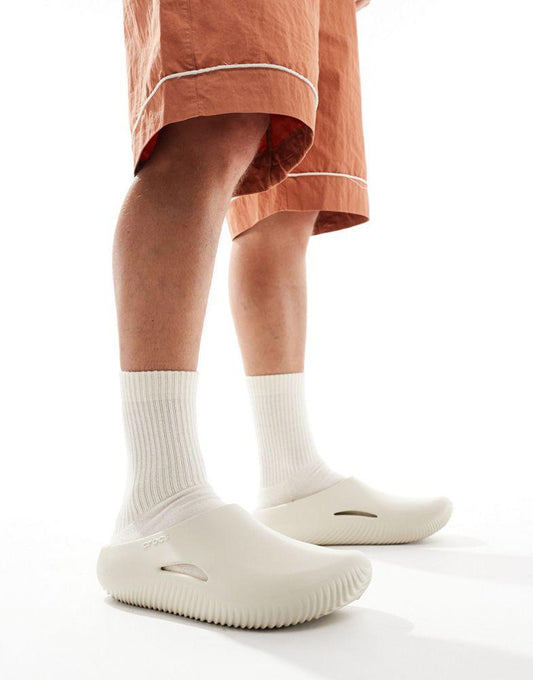 Crocs Mellow Recovery Clog Cream