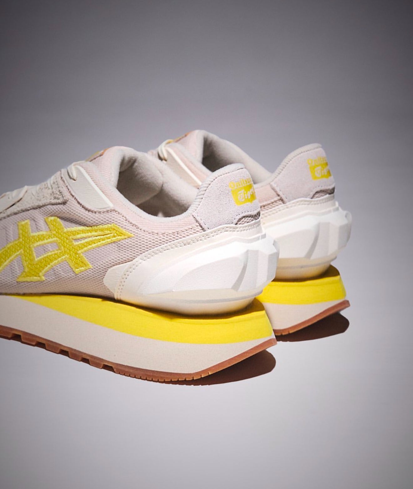 Onitsuka Tiger Moage Co