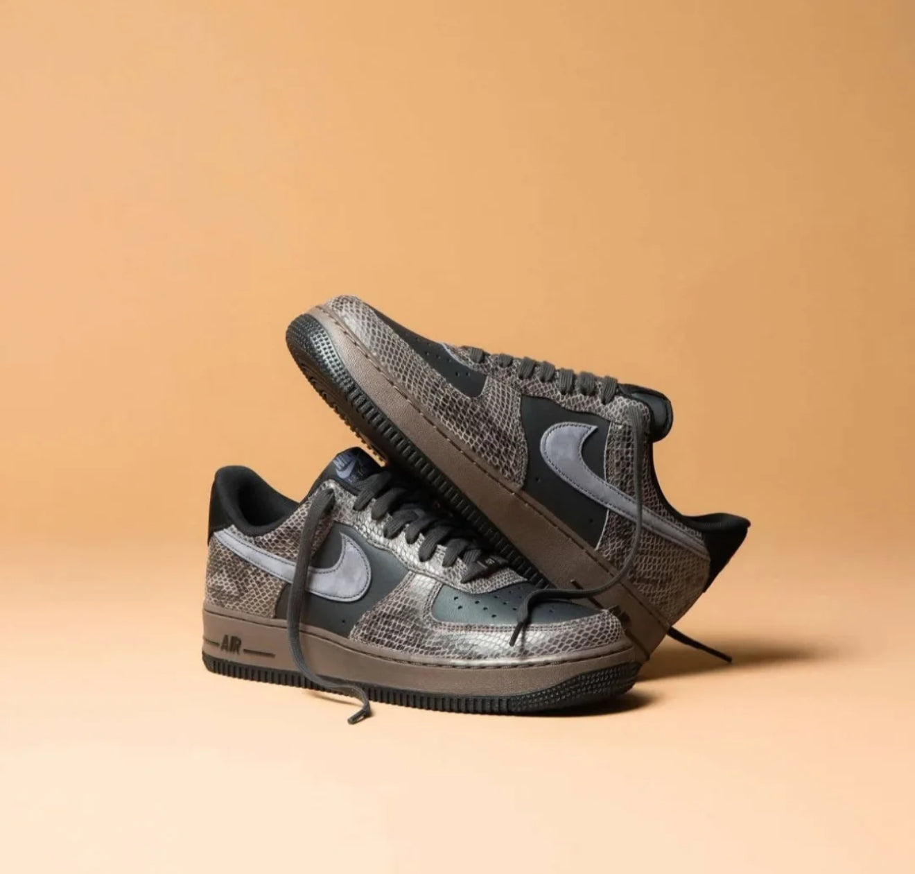 Airforce 1 Low Off Noir SnakeSkin