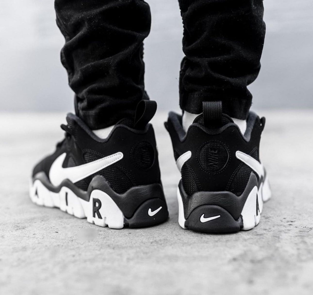 Air Barrage Low “ Black/White  “