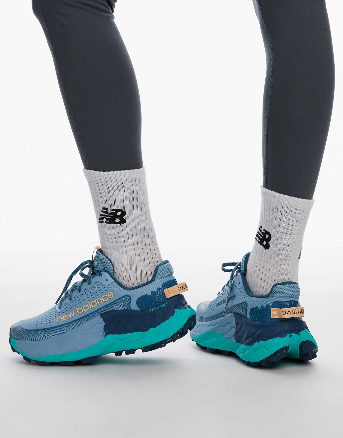 NB Balance Fresh Foam X More Trail v3 Chrome Blue Terrarium