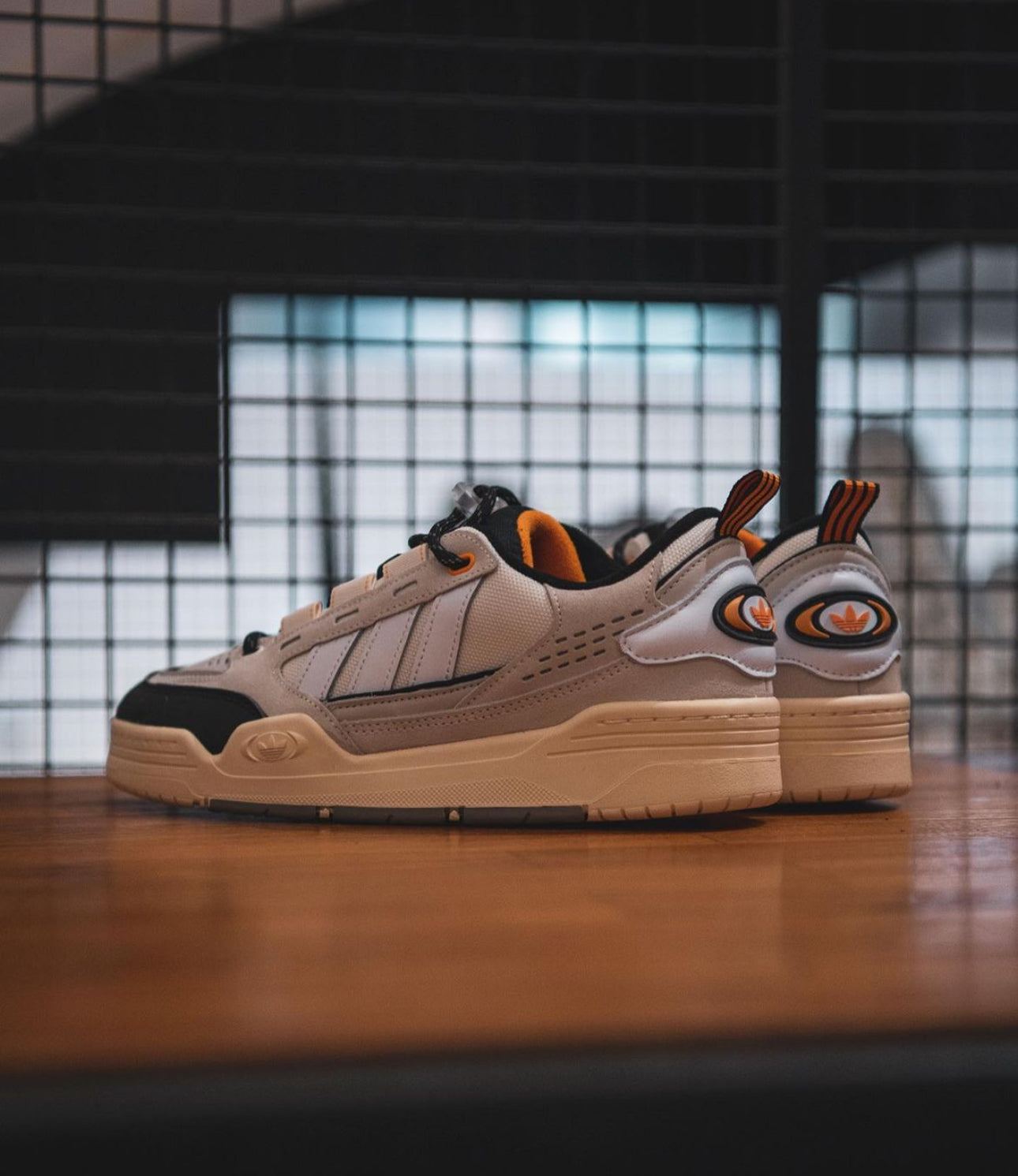 Adi2000 Off White/EQT Orange