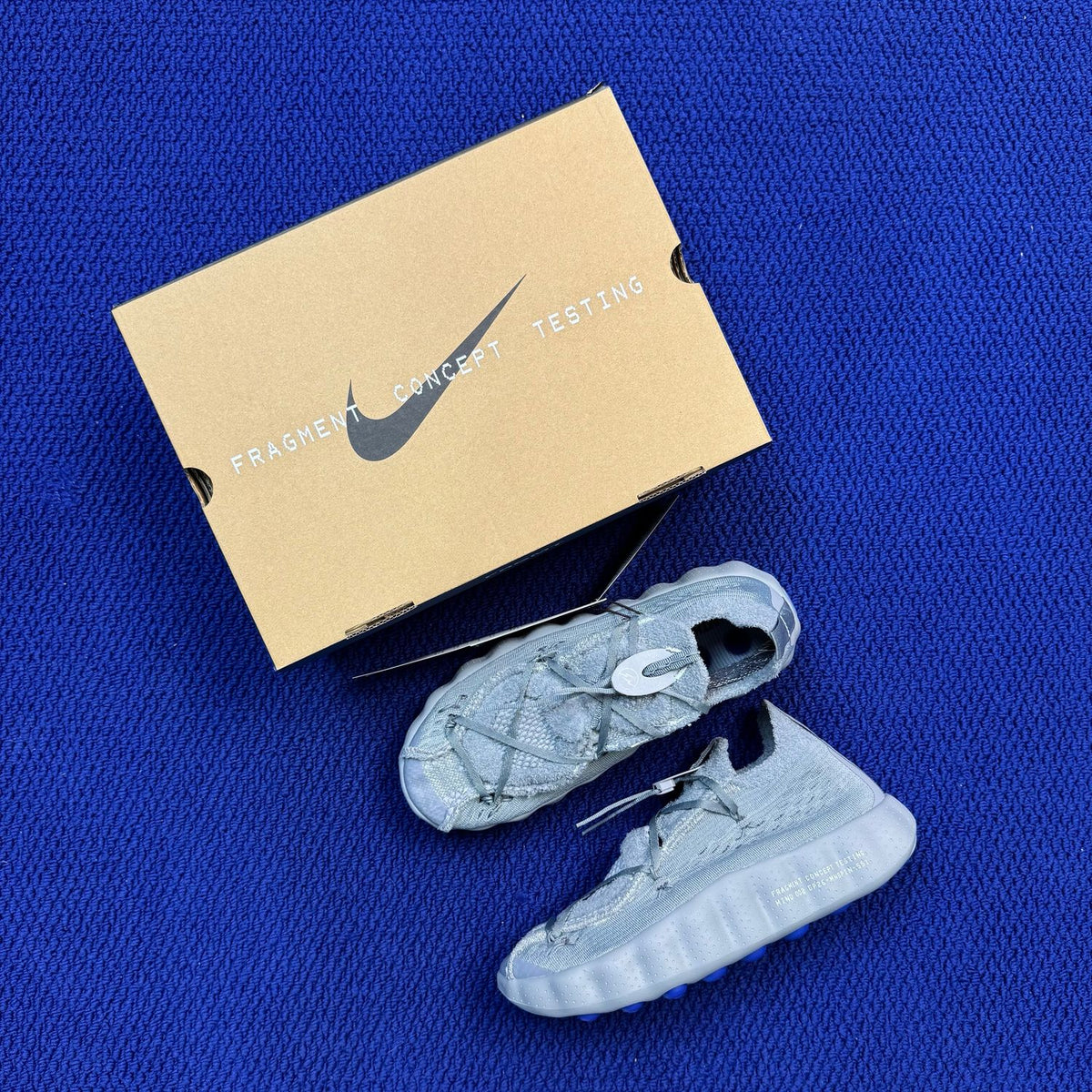 Mind 002 Flyknit Fragment Particle Grey