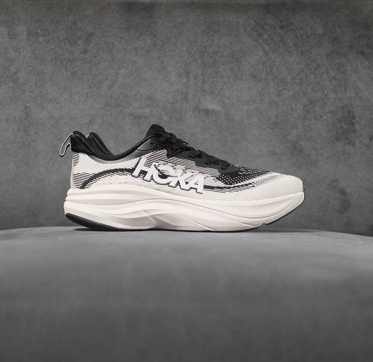Hoka One One Skyflow Black White