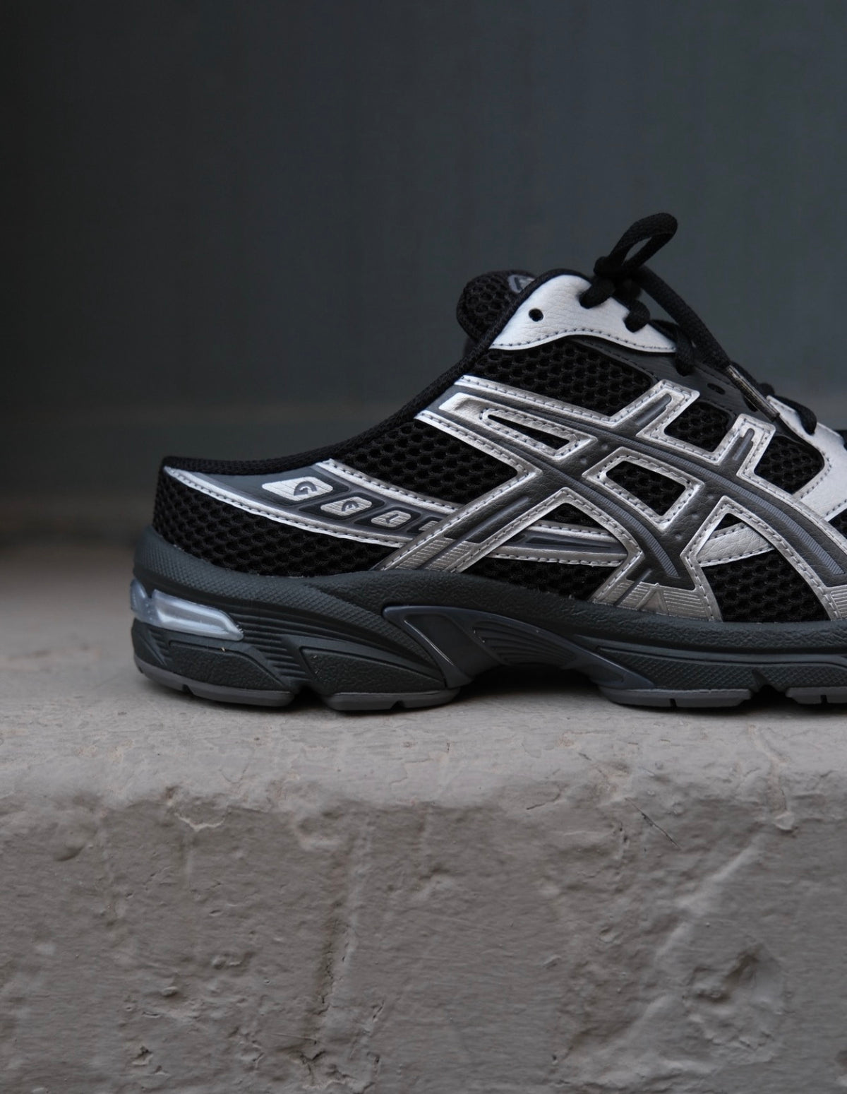 Gel-1130 Mule Black Graphite Grey