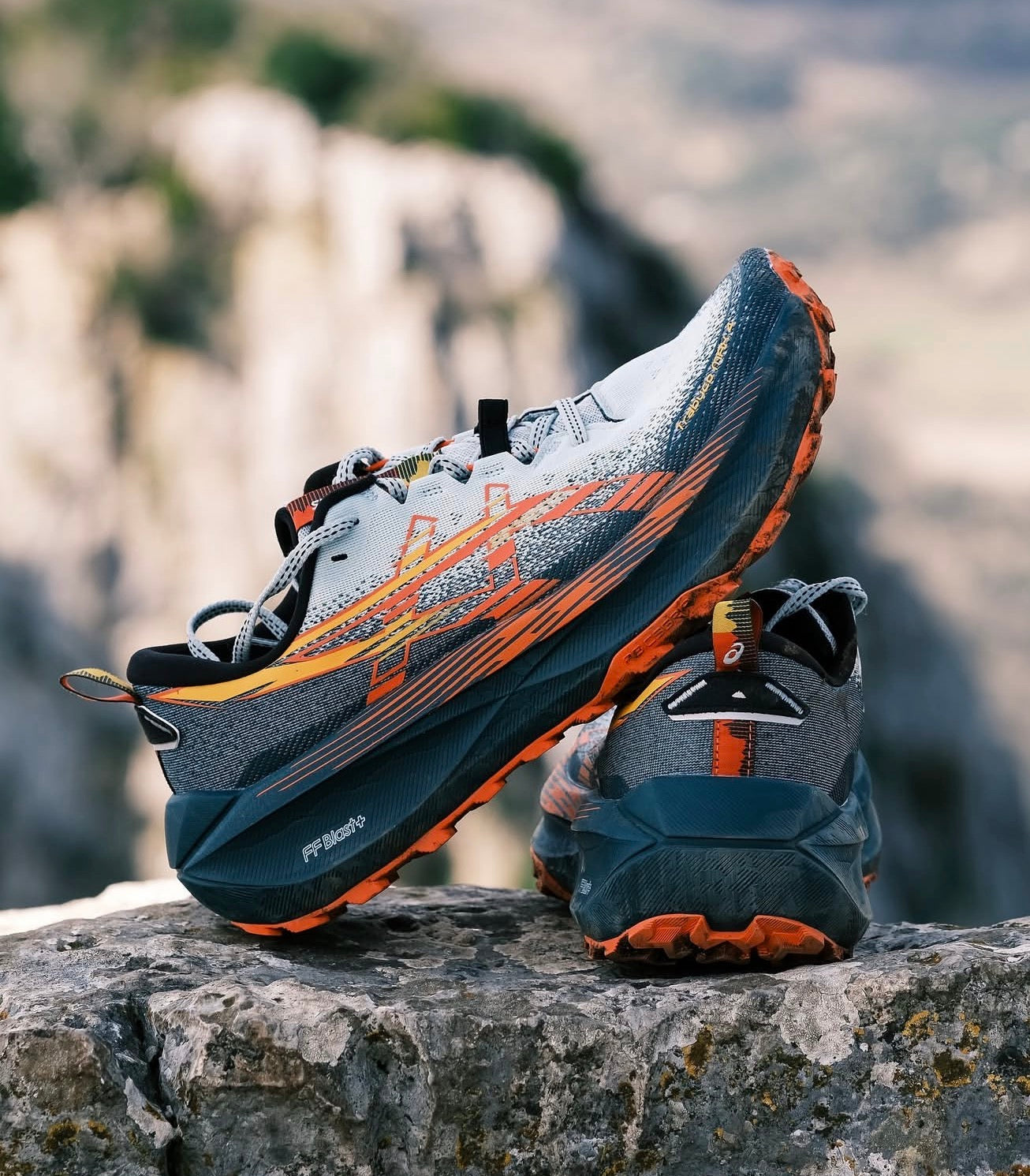Trabuco Max 4 Cold Moss Nova Orange