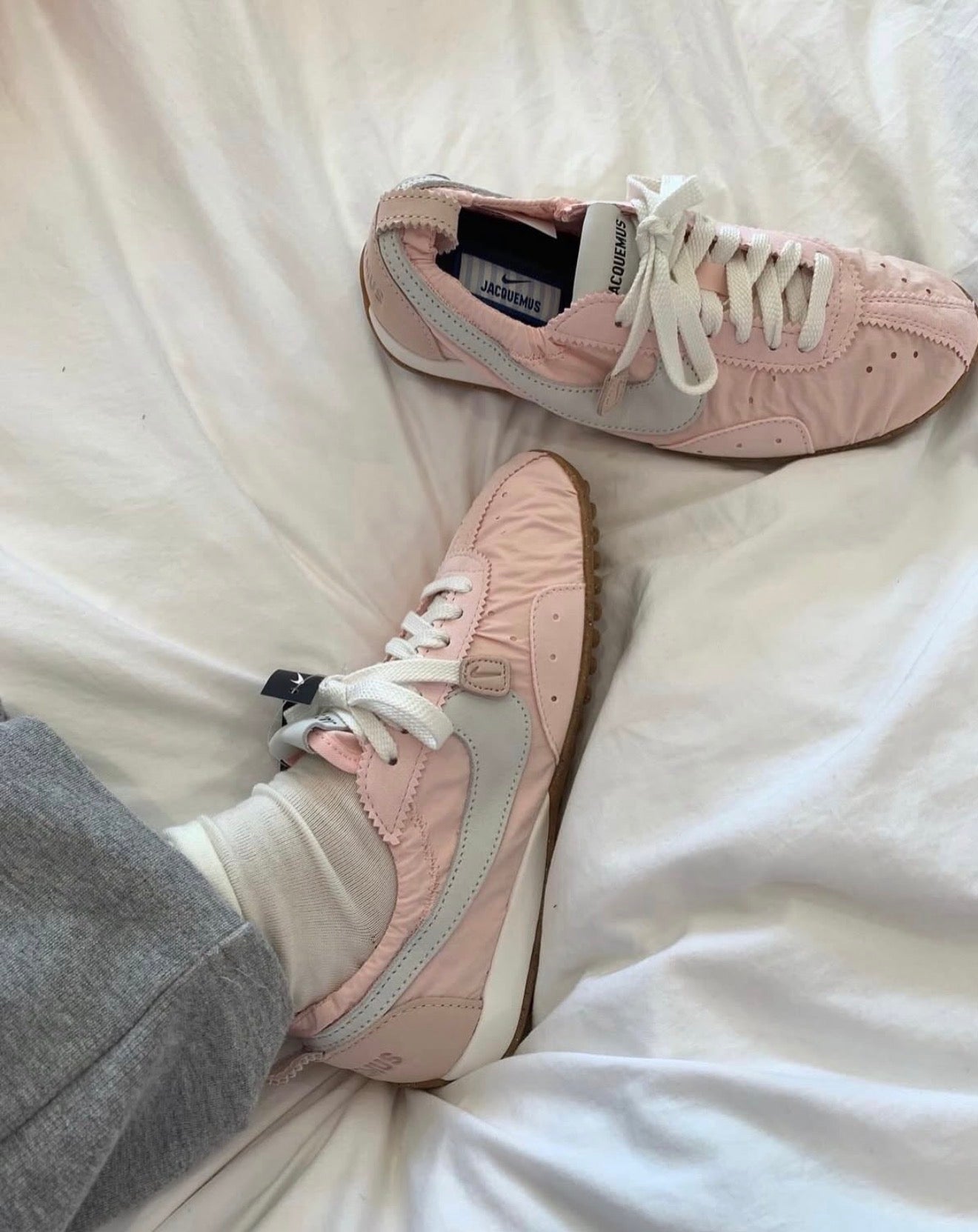WMNs Moon Shoe SP Jacquemus Aluminum Pink
