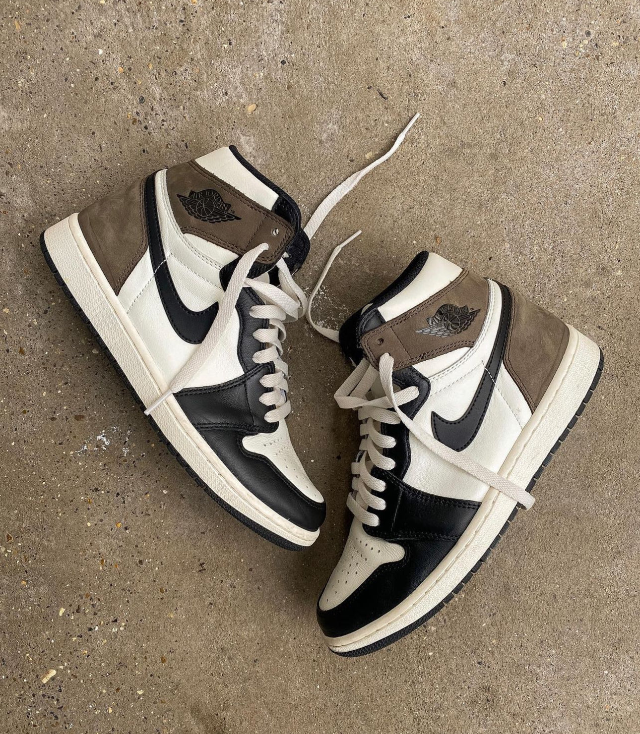 Air Jordan Retro 1 High “Mocha”