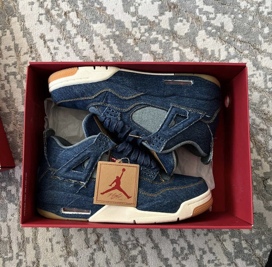 Levis x Air Jordan 4 Retro “ Blue Denim”