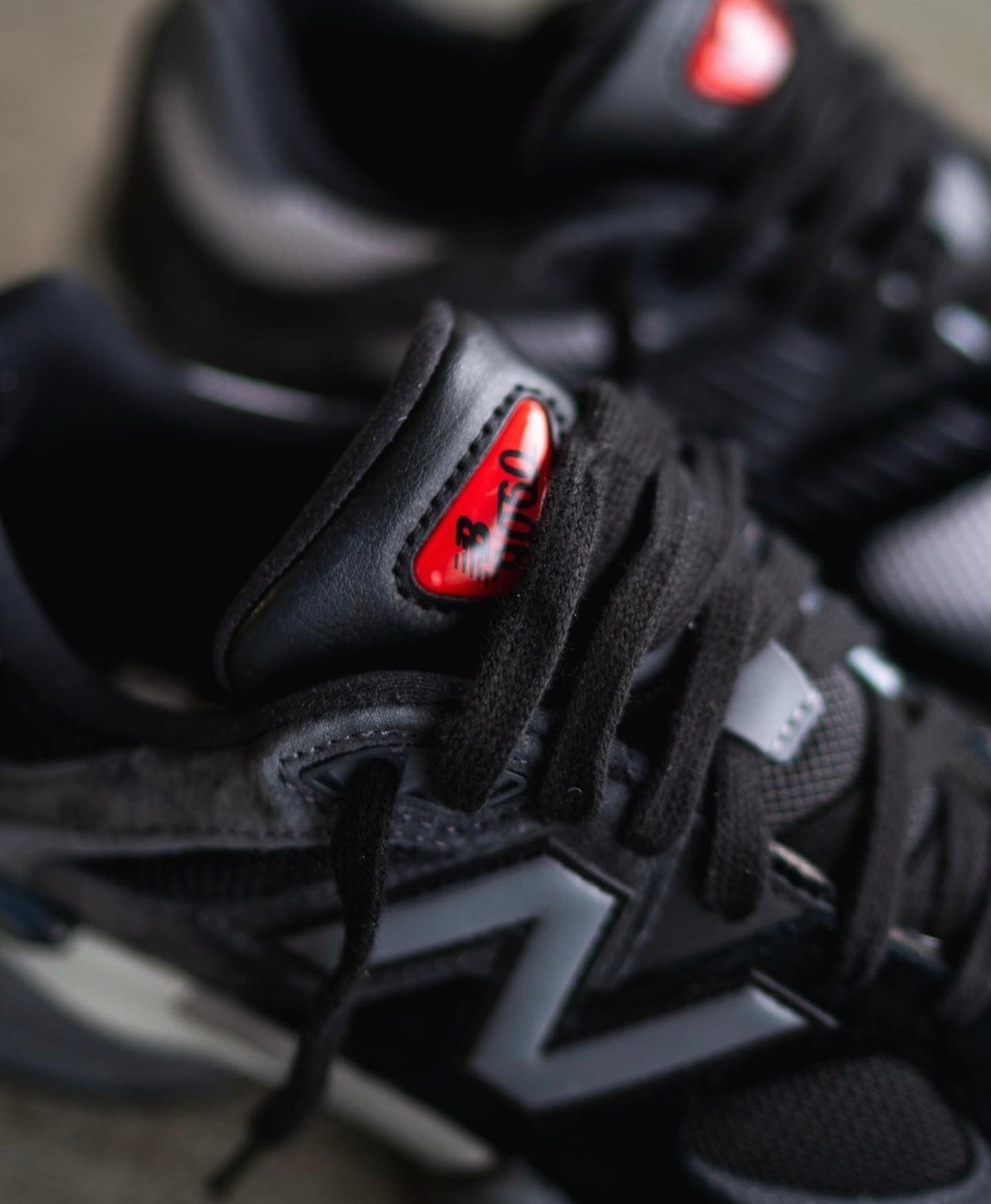 WMNs NB Balance 9060 “ Black Castlerock “