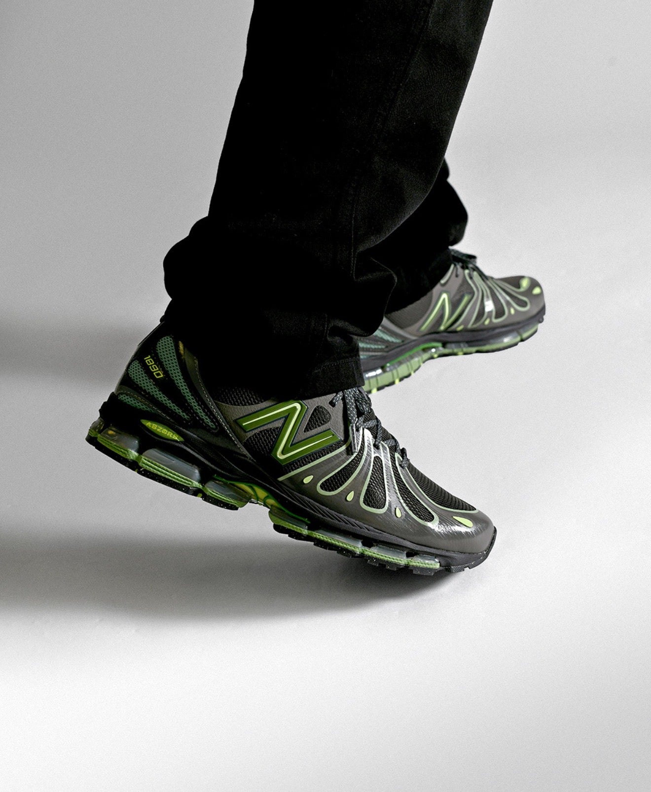 NB Balance 1890 Faded Black Utility Green