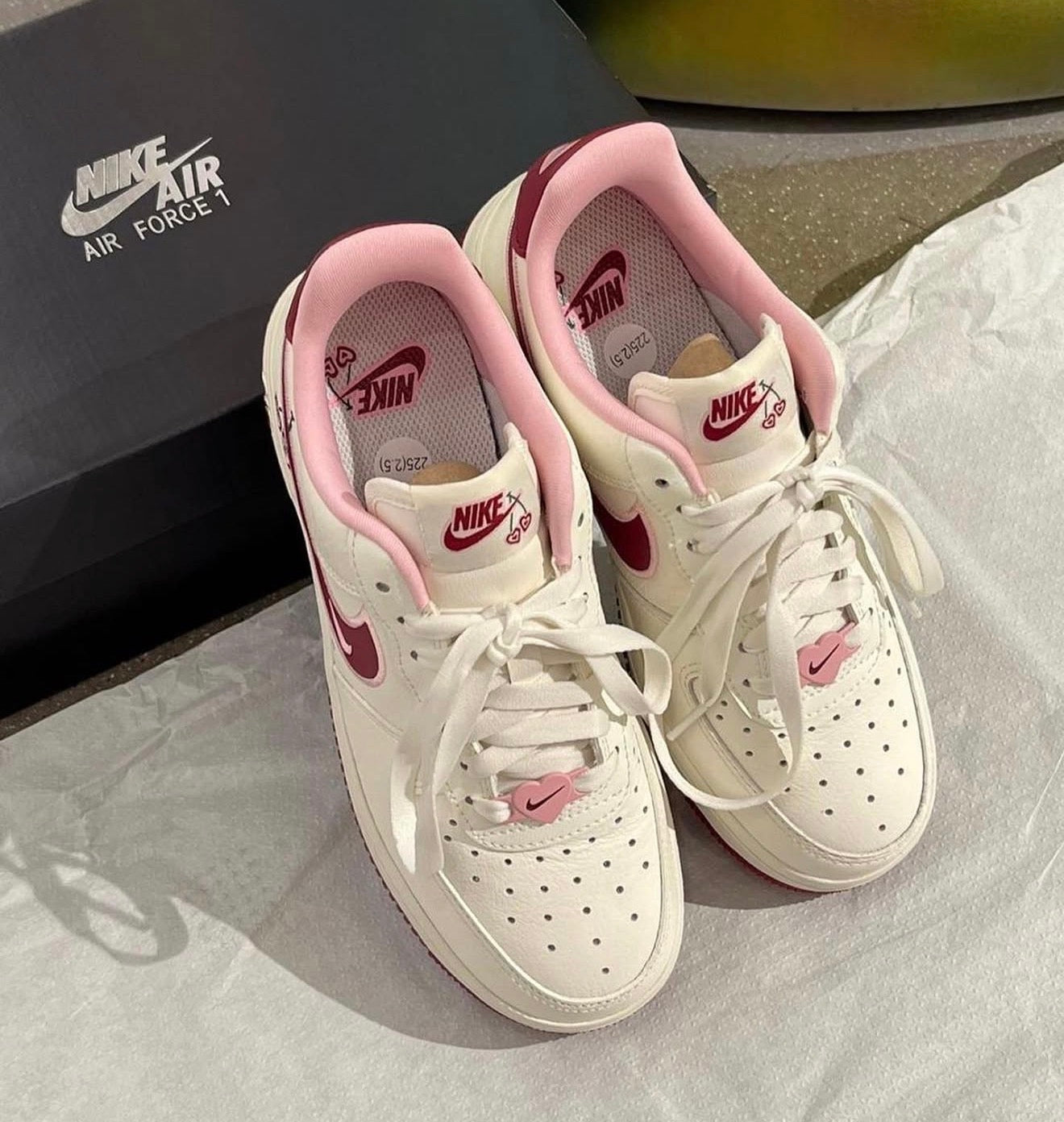 WMNs Airforce 1 Low Valentine's Day (2023)