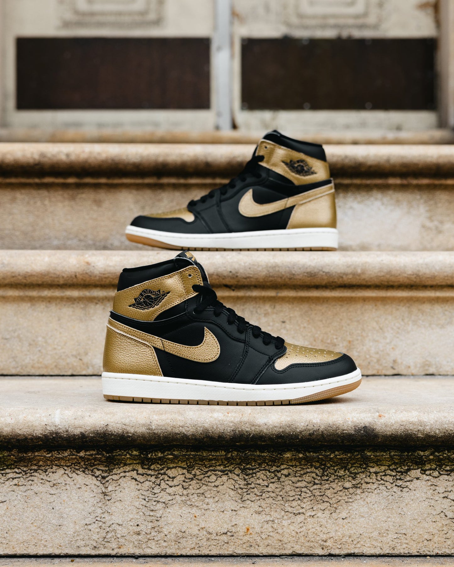 Air Jordan 1 High OG Black Gold