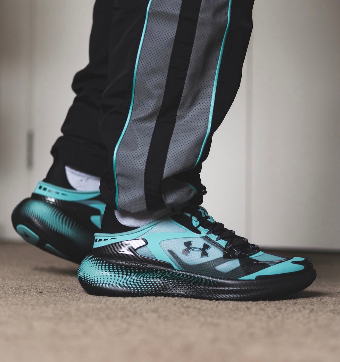 Under Armour UA Echo Mansory Tropical Tide Black