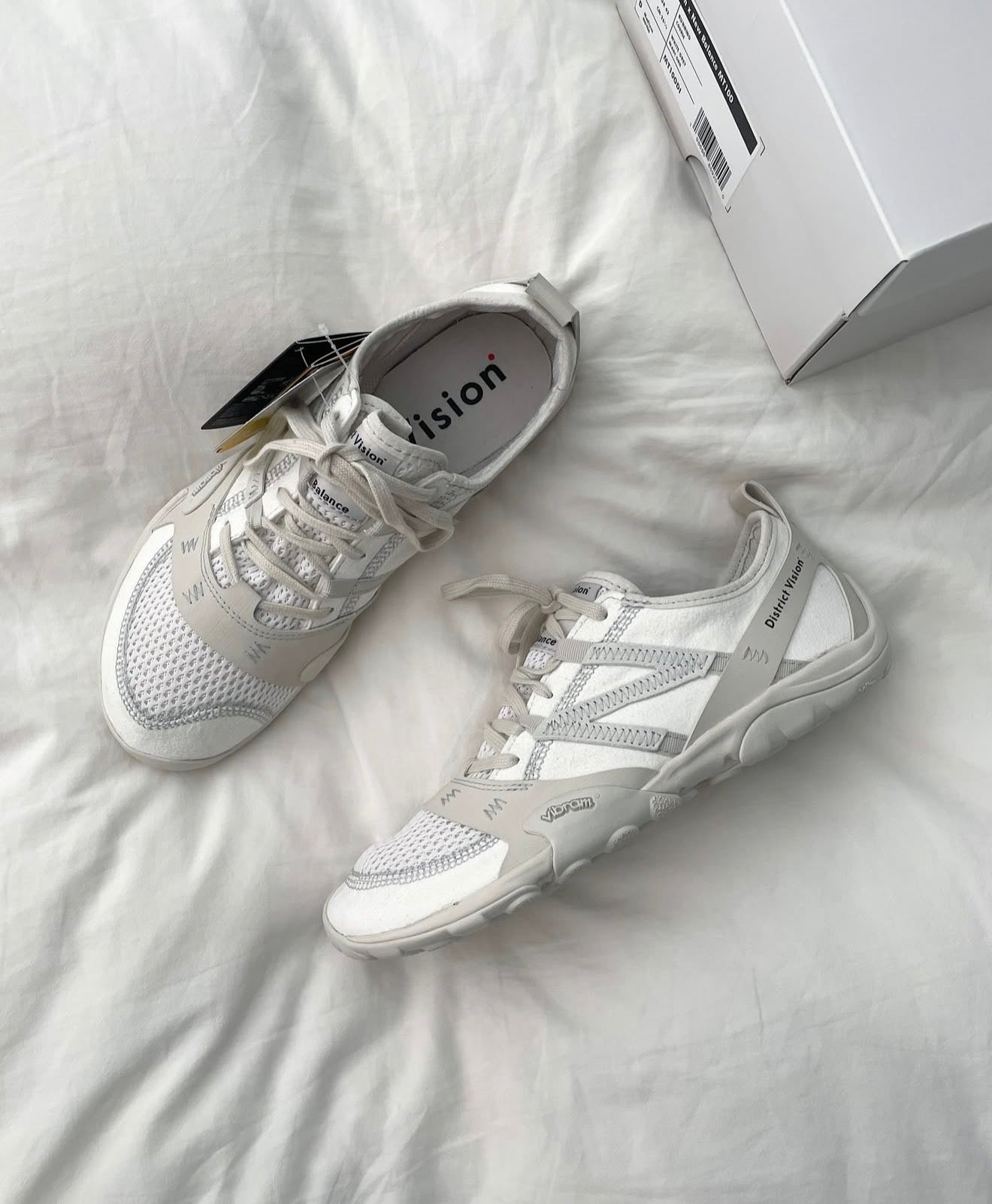 NB Balance MT10 District Vision Cloud Dancer