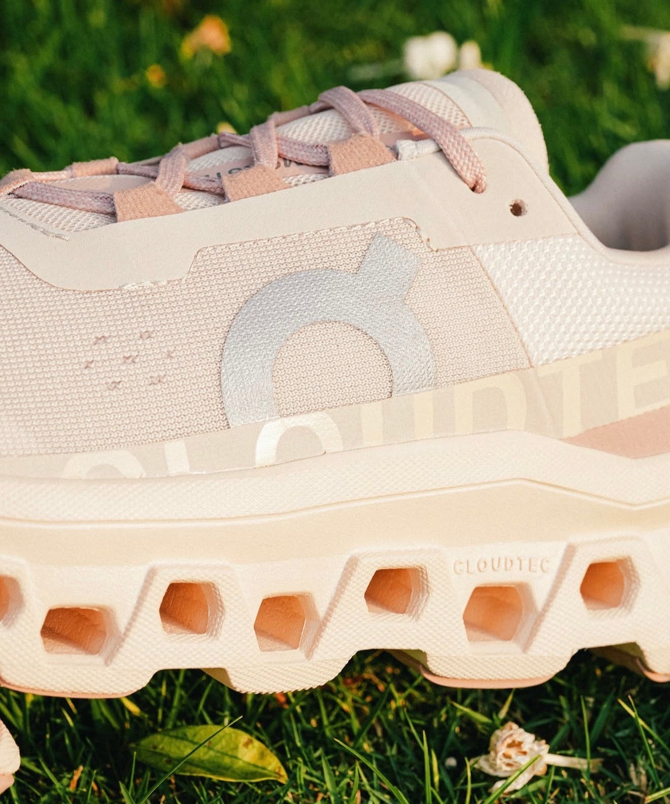 On Running Cloudmonster
Moon Fawn