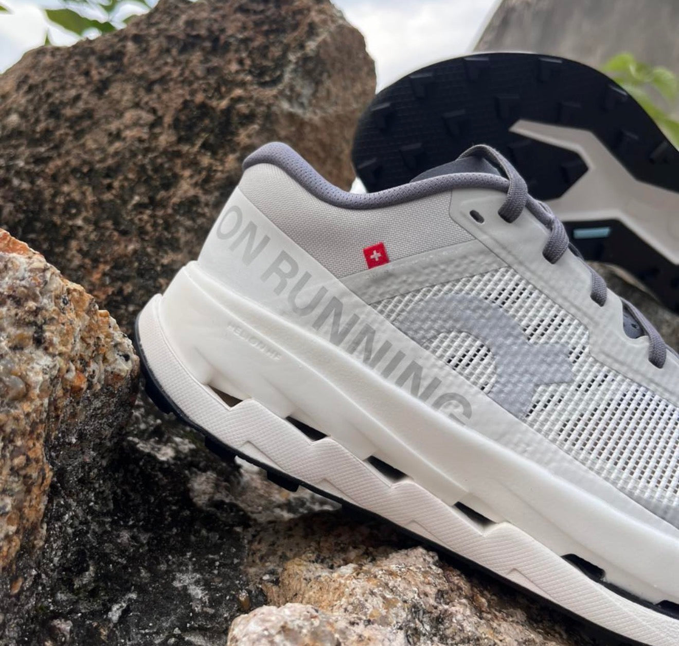On Running Cloudultra 3 Rock White