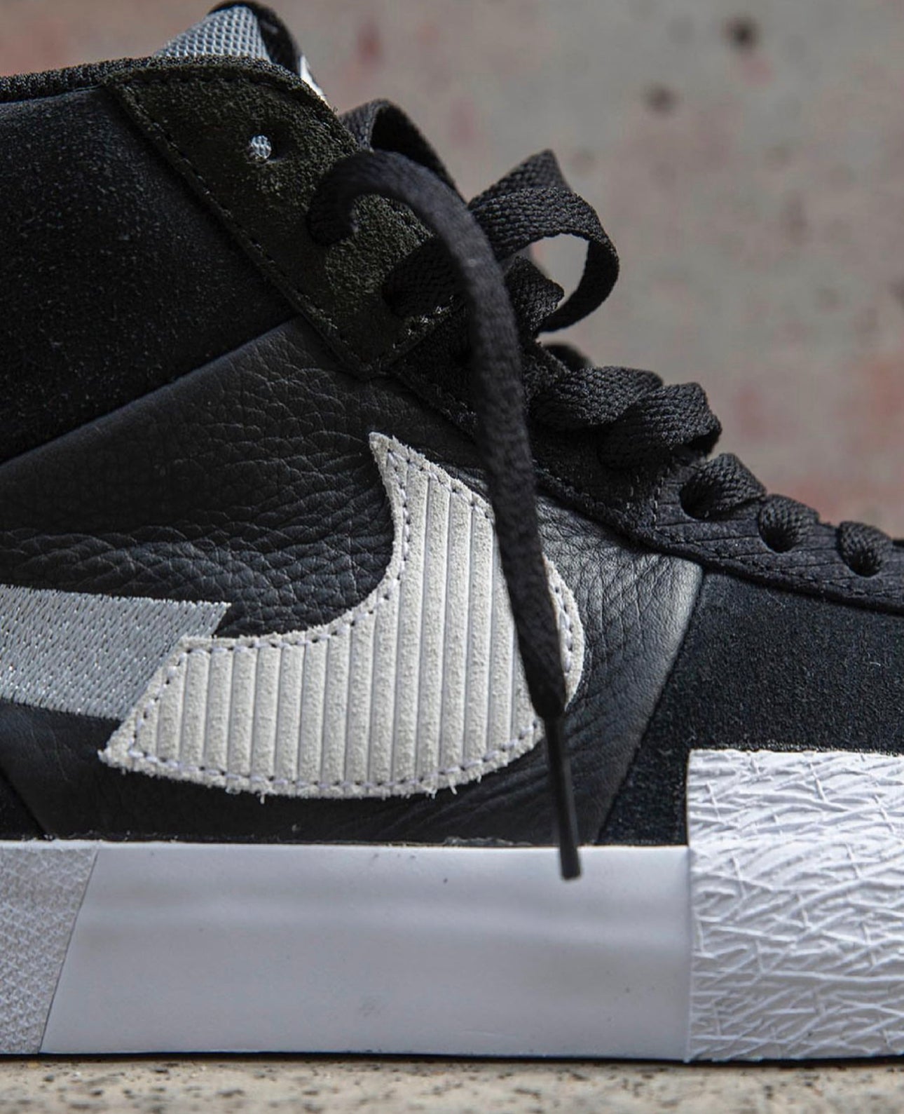 SB Zoom Blazer Mid Premium “ Mosaic Black “