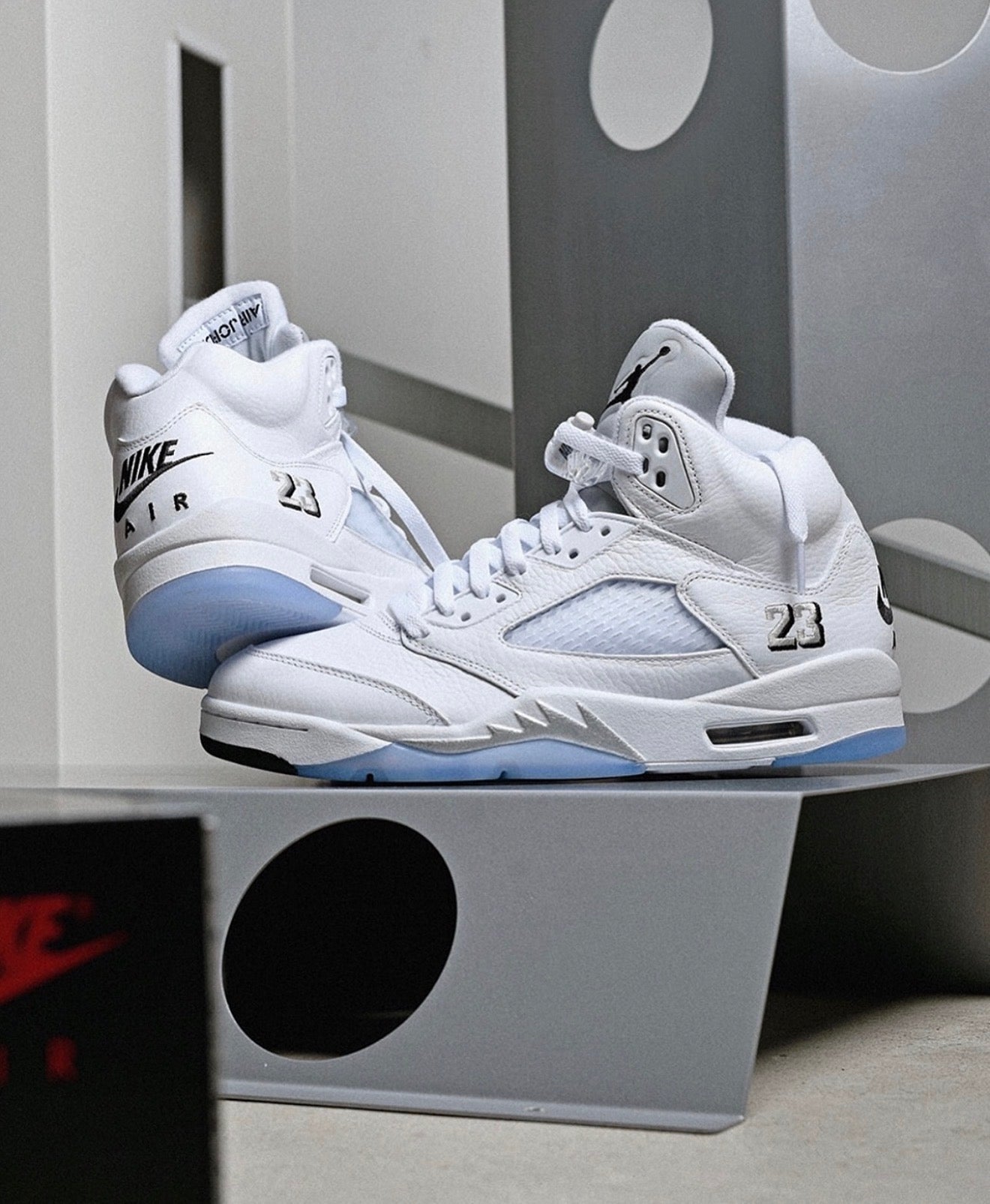 Air Jordan 5 Retro White Metallic