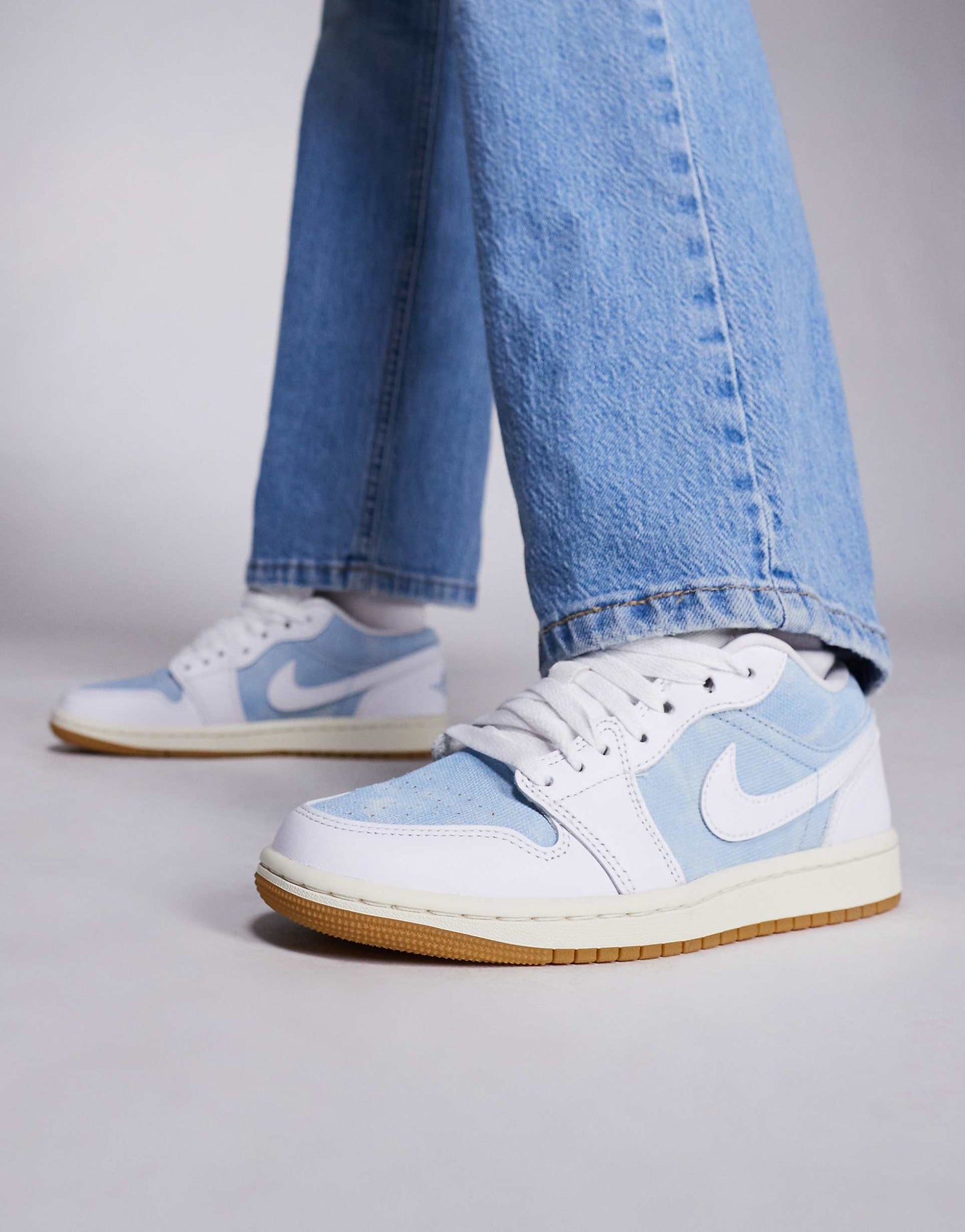 Air Jordan 1 Low SE Denim Worn Blue
