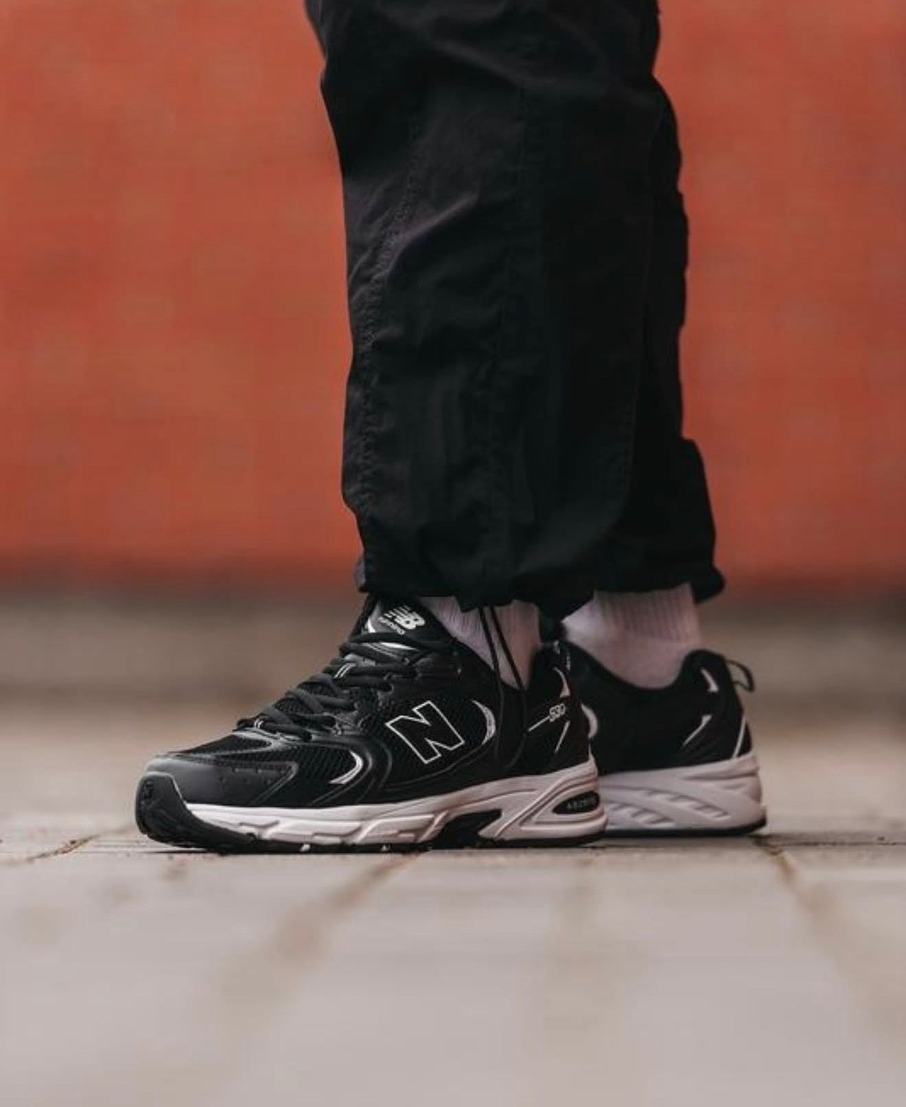 NB Balance 530 Black White