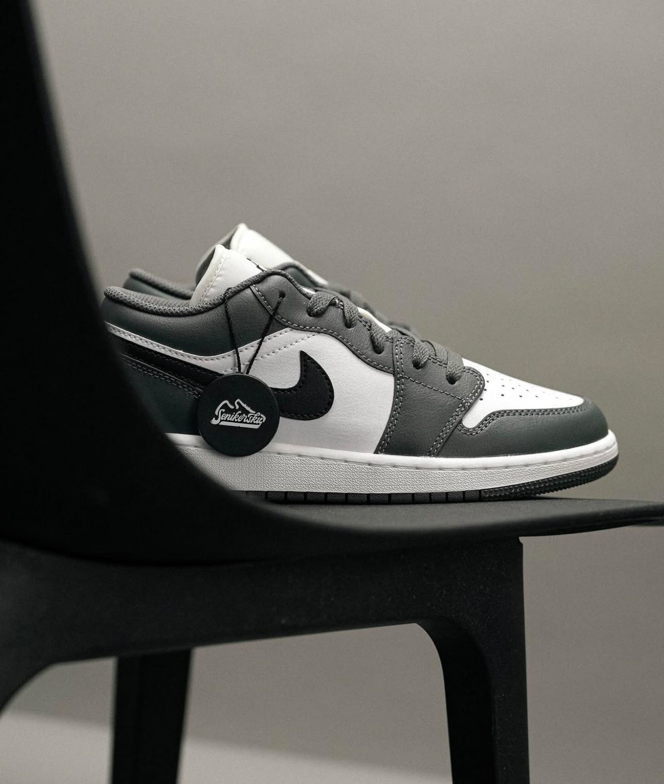 Air Jordan 1 Low “ Iron Grey “