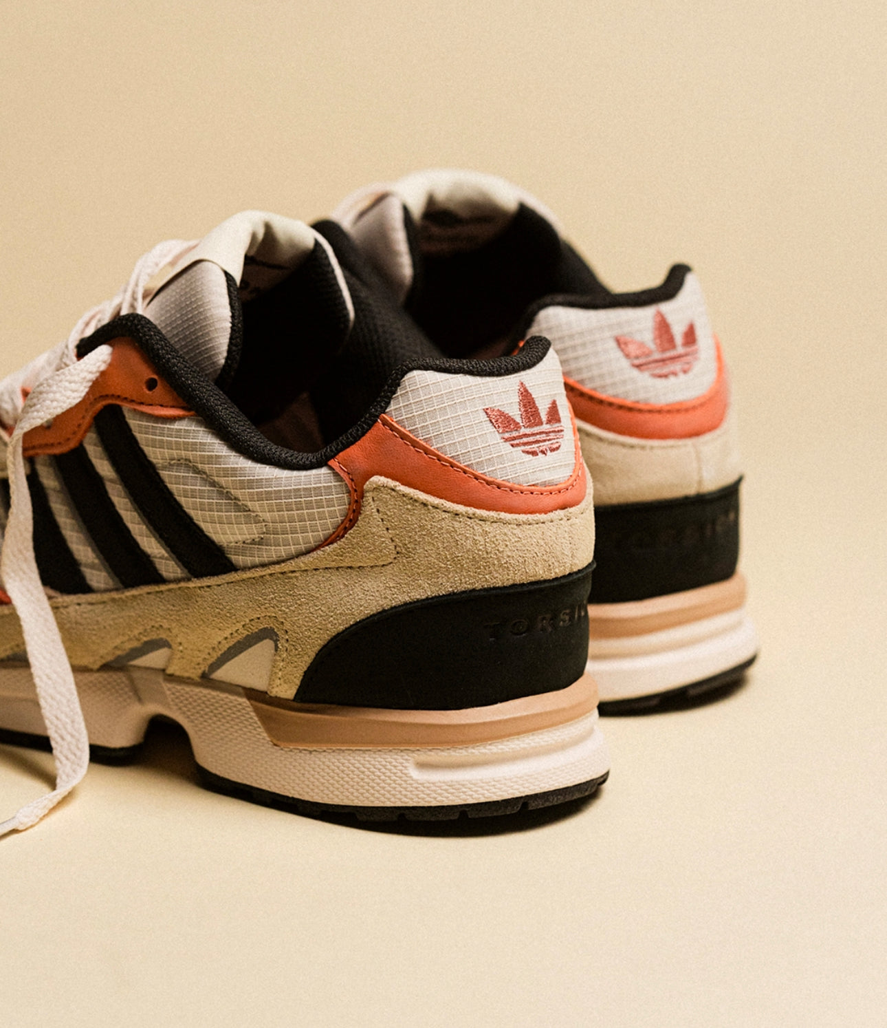 Torsion Super Chalk White / Carbon / Hazy Copper