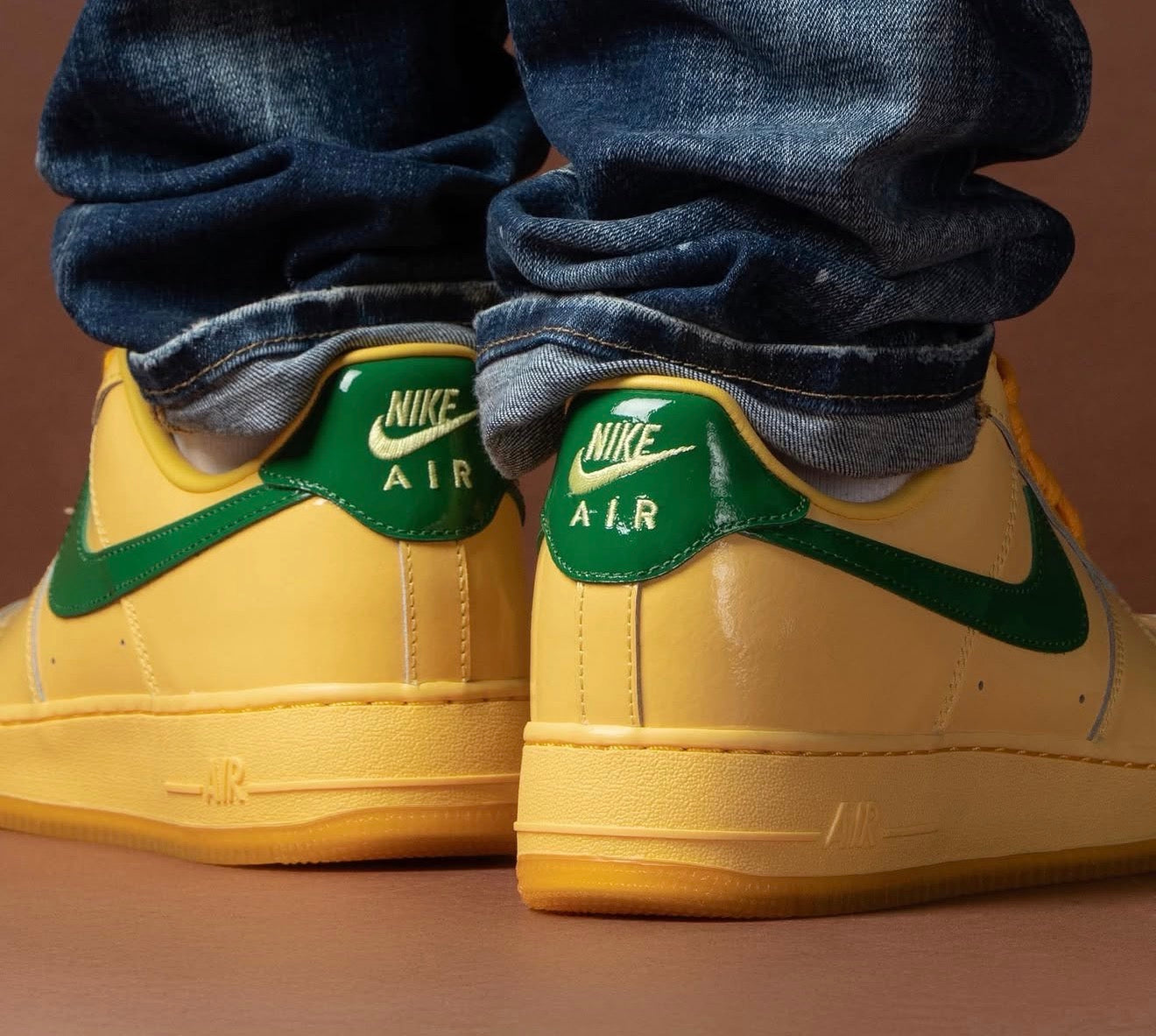 Airforce 1 Low Patent Leather Topaz Gold Pine Green