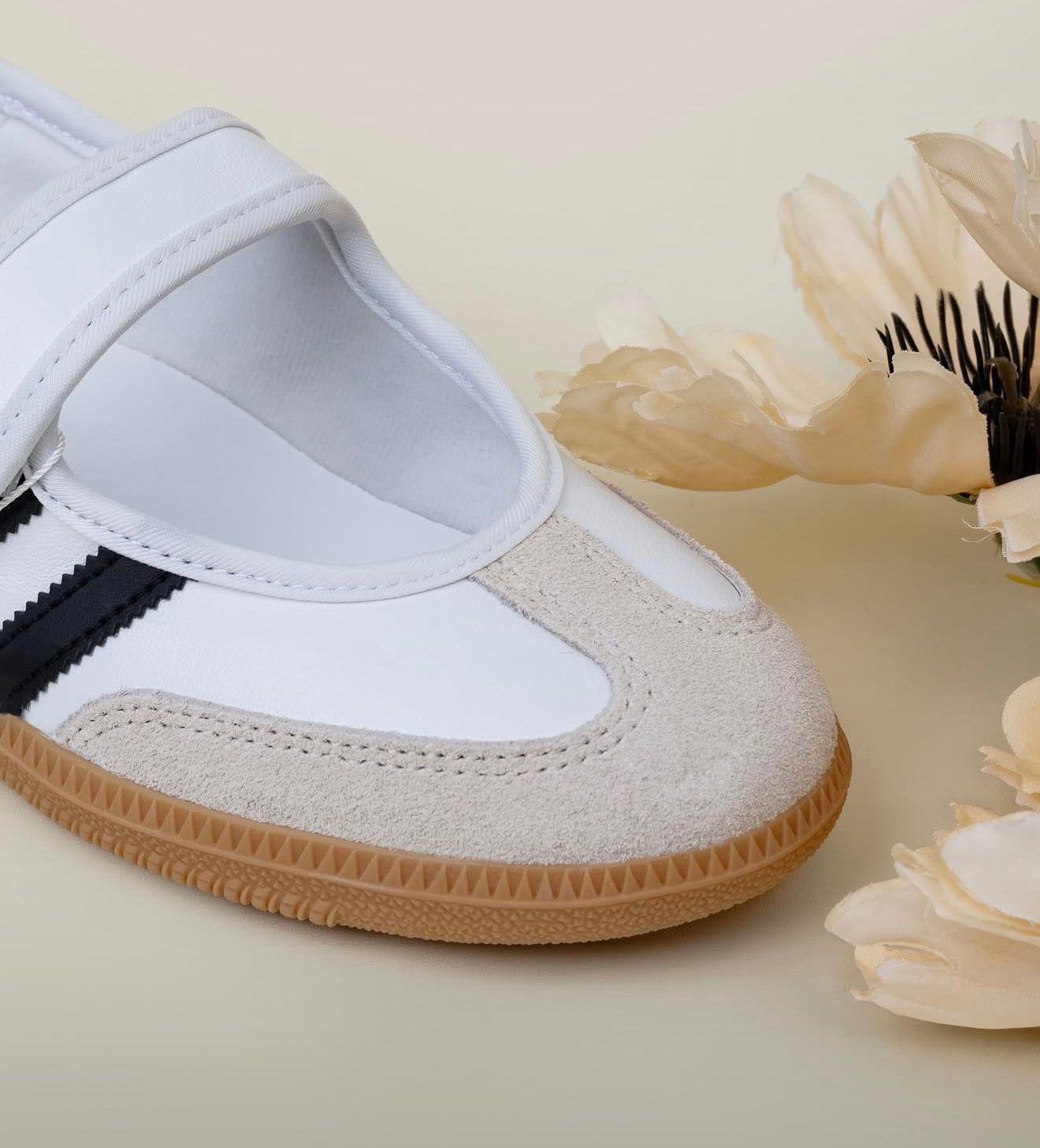 WMNs Samba Jane White Black Gum