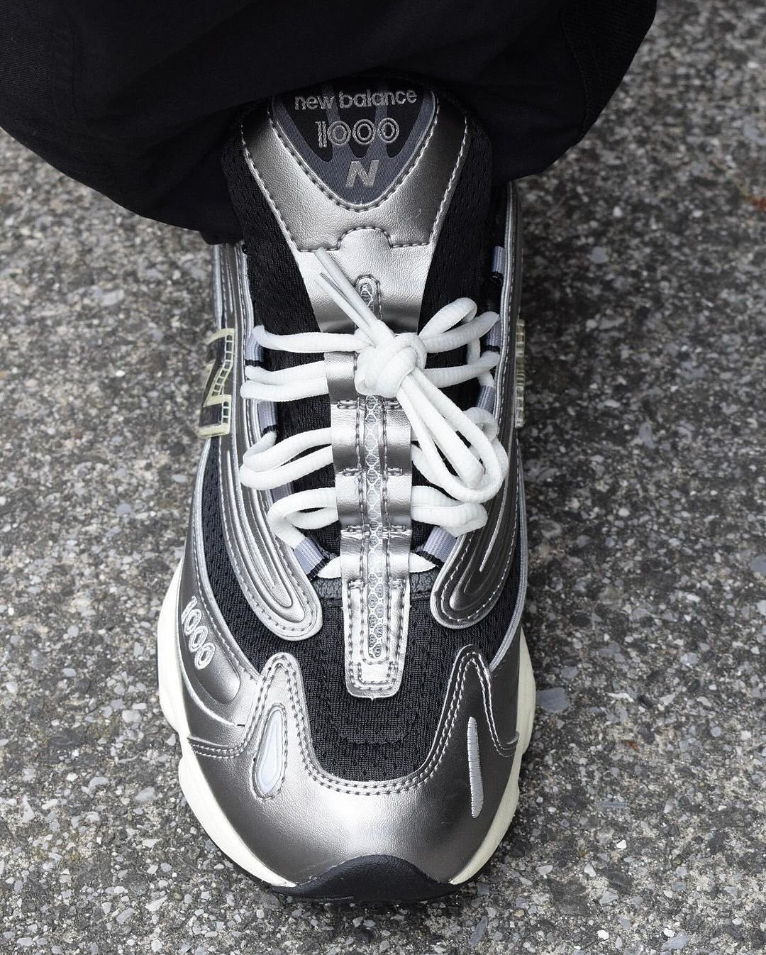 New Balance 1000 Silver metallic