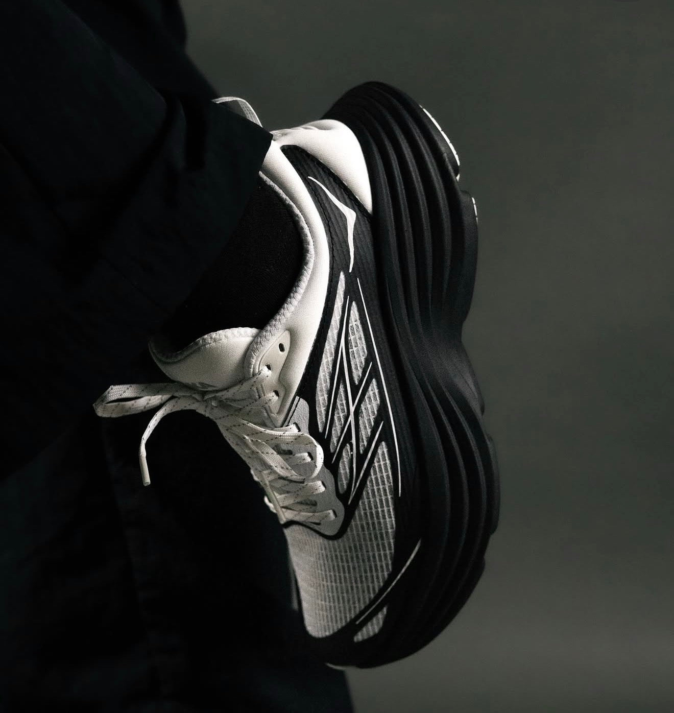 Hoka Bondi 8 TS Caged