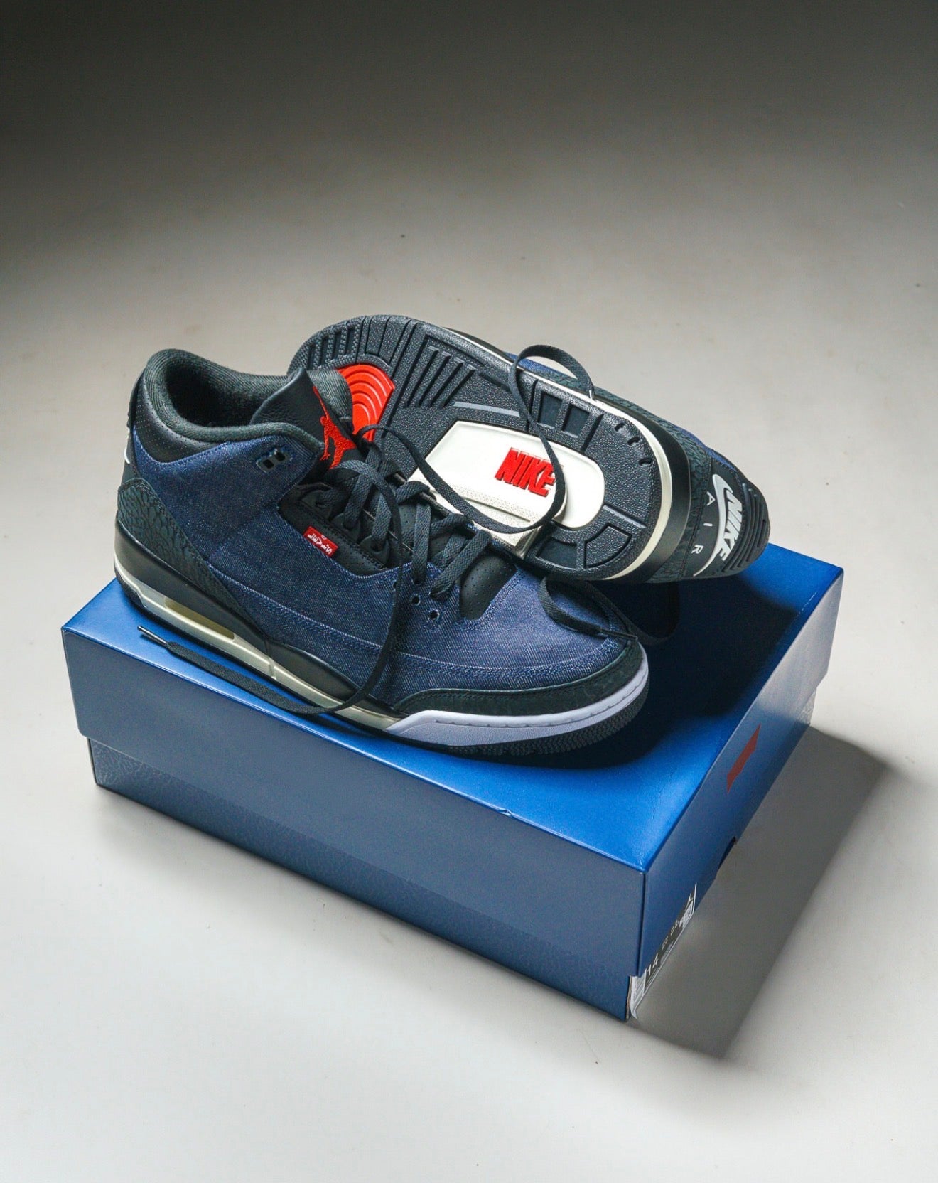 Air Jordan 3 Retro Levi’s Indigo
